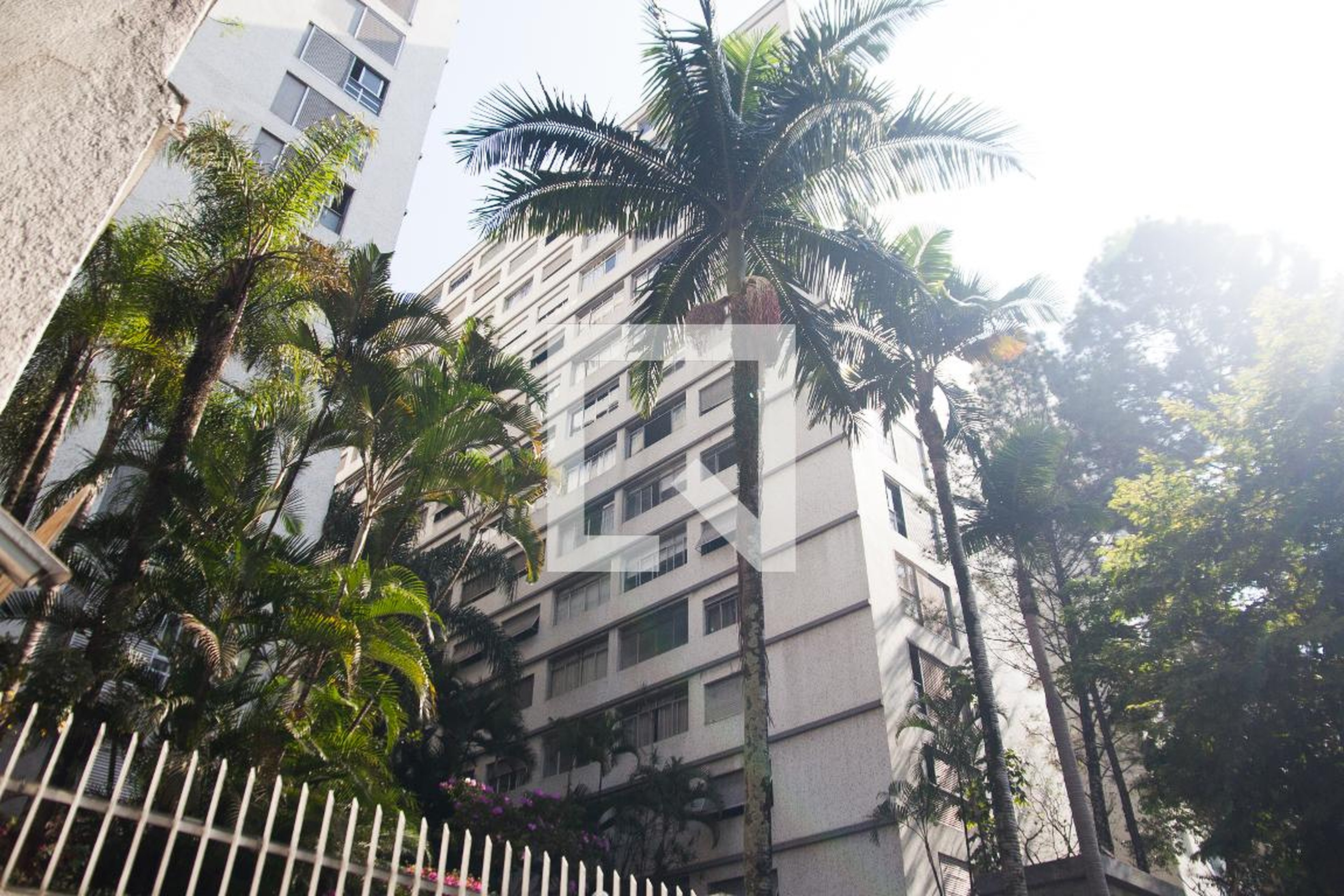 Fachada do Prédio Condomínio Lúcia e Denise