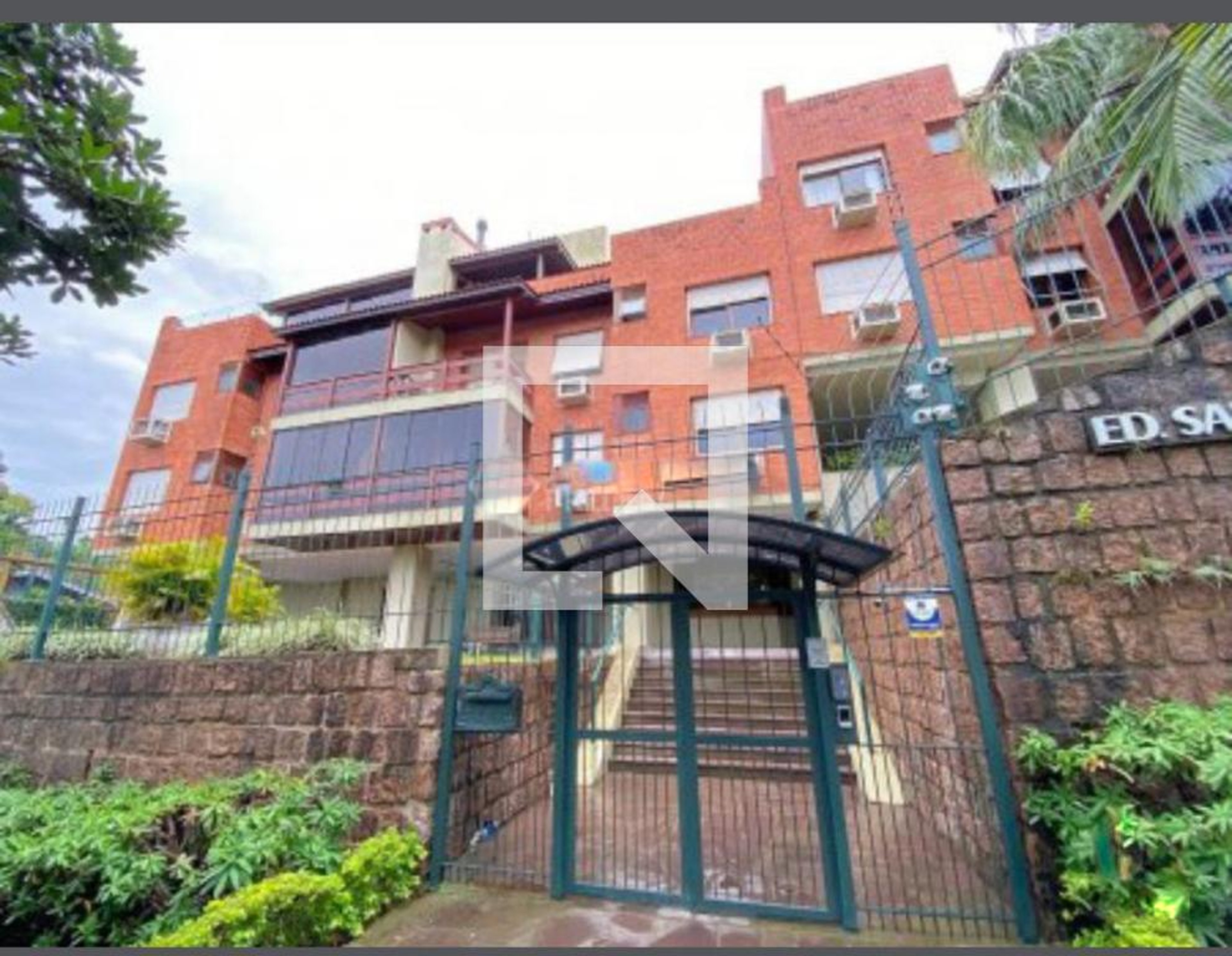 Fachada Condomínio San Izidro