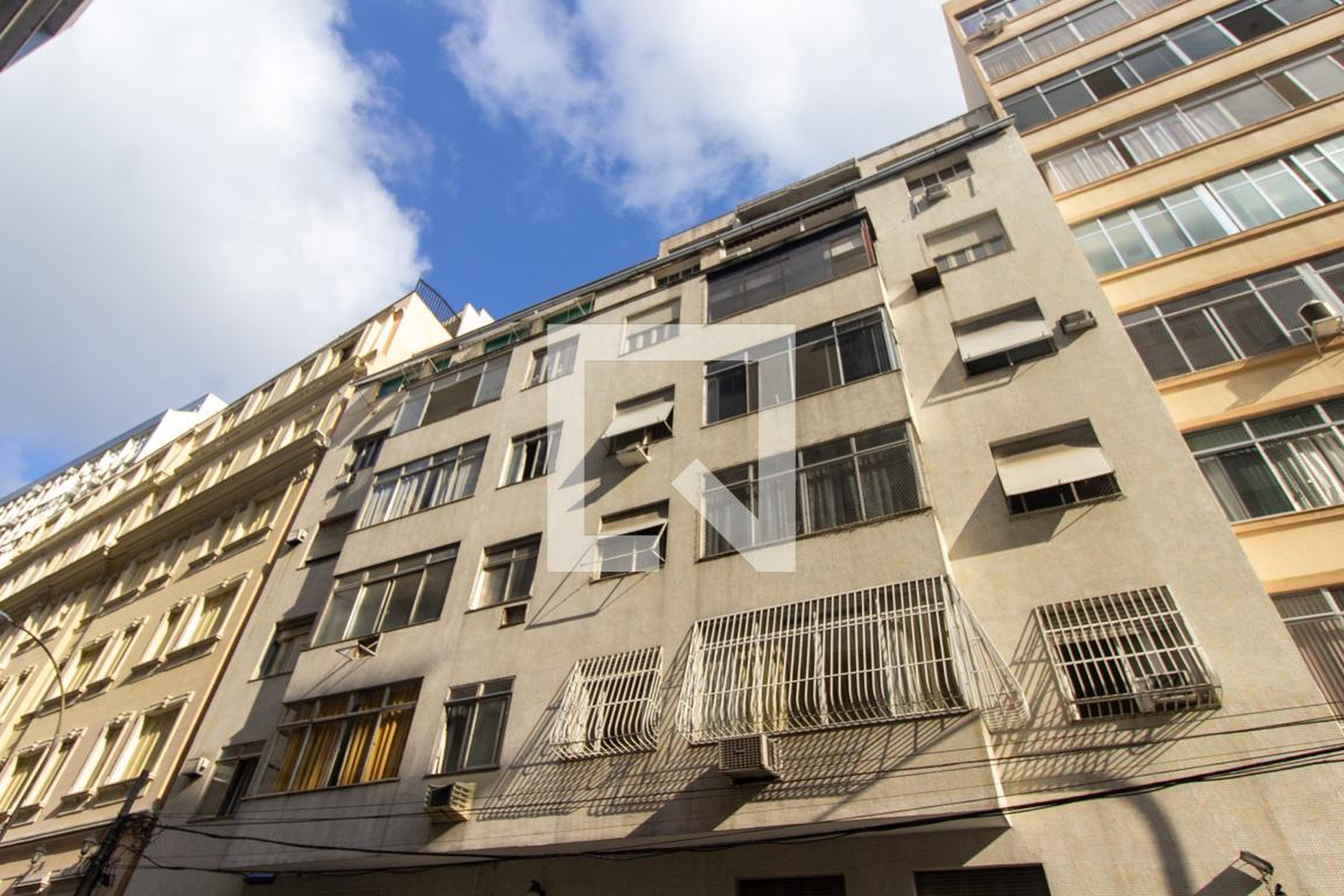 Fachada Edifício Adel