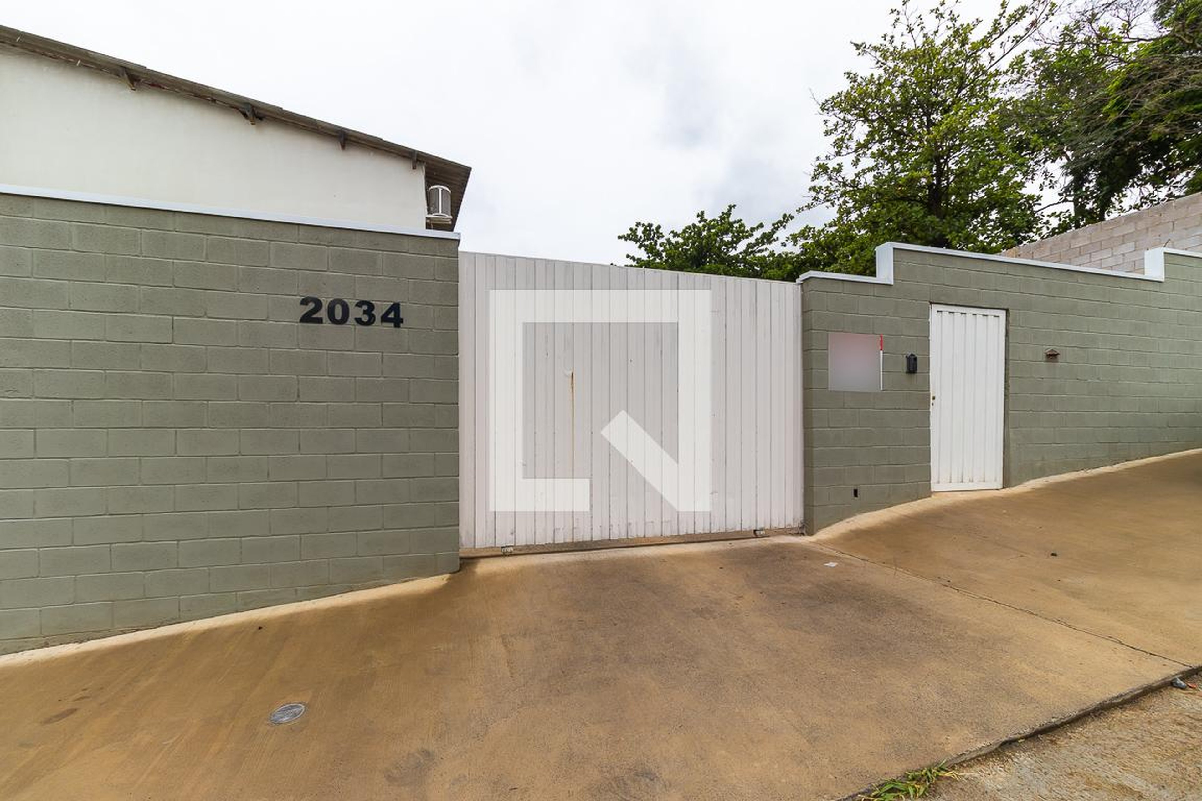 Fachada Condomínio Kitnet 3