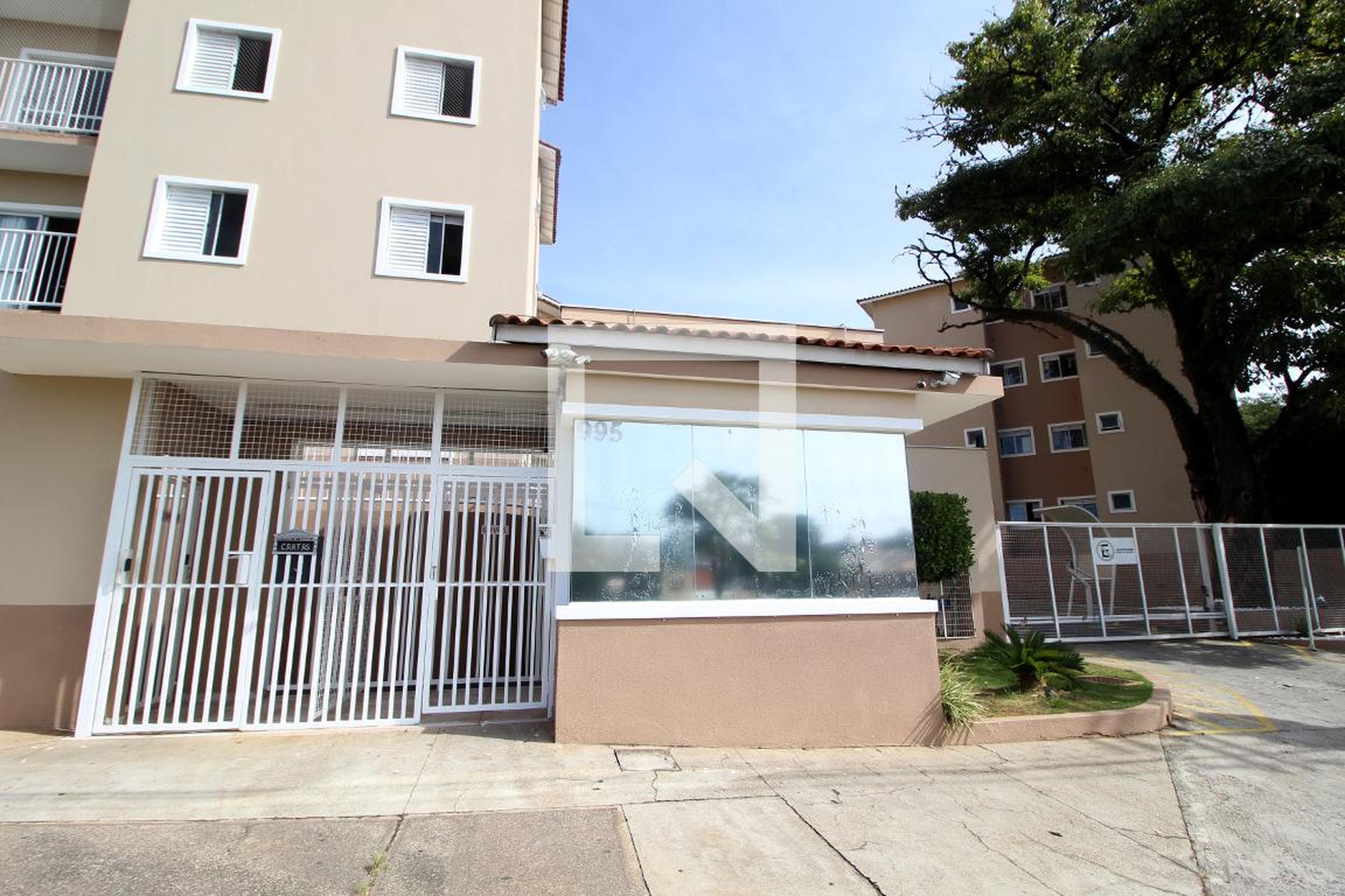 Fachada do Condomínio Condomínio Terras de Vera Cruz