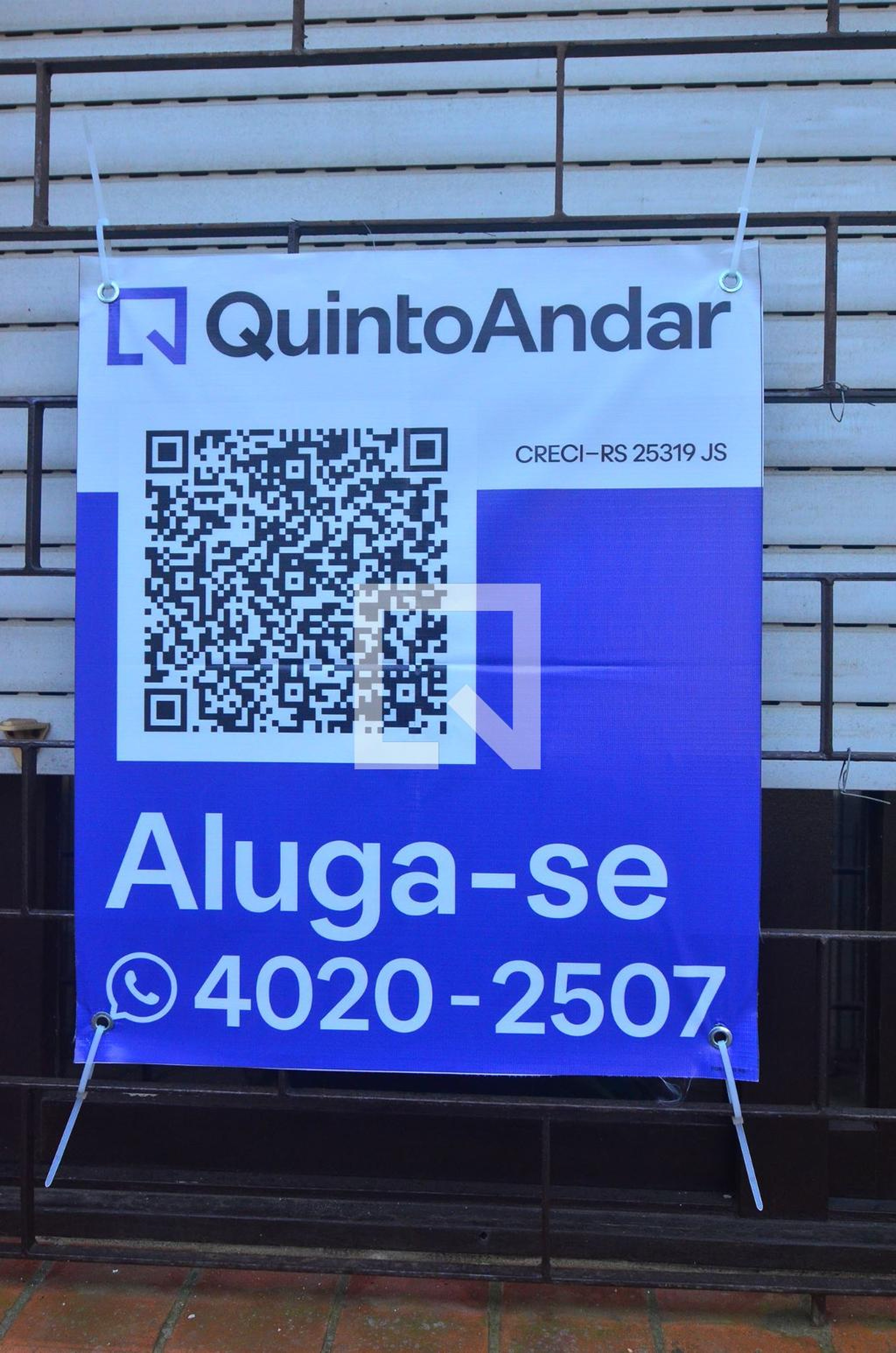 Fachada Condomínio em Rua Tomé de Souza, 74