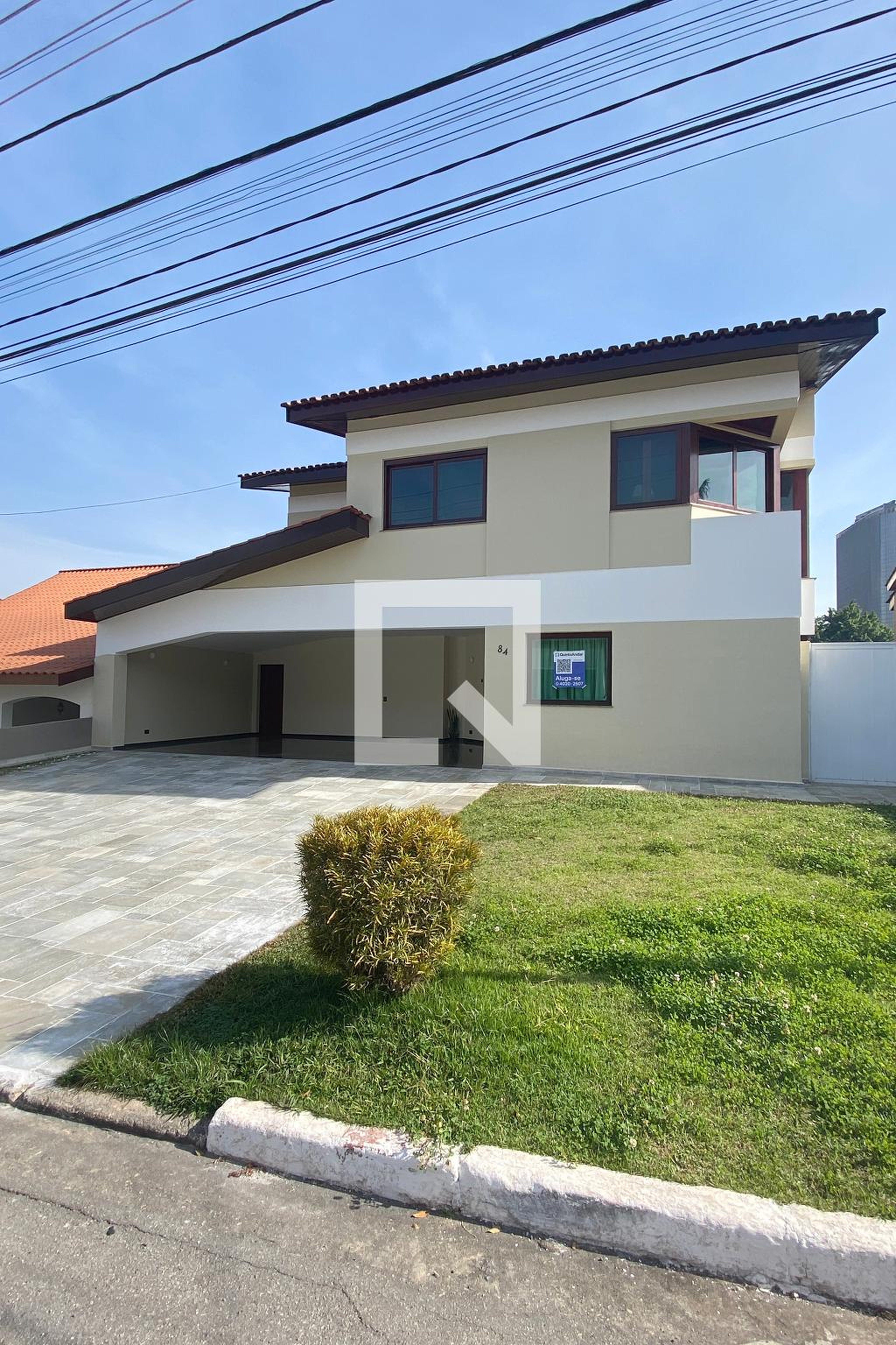 Fachada Condomínio em Alameda Uruguai, 84