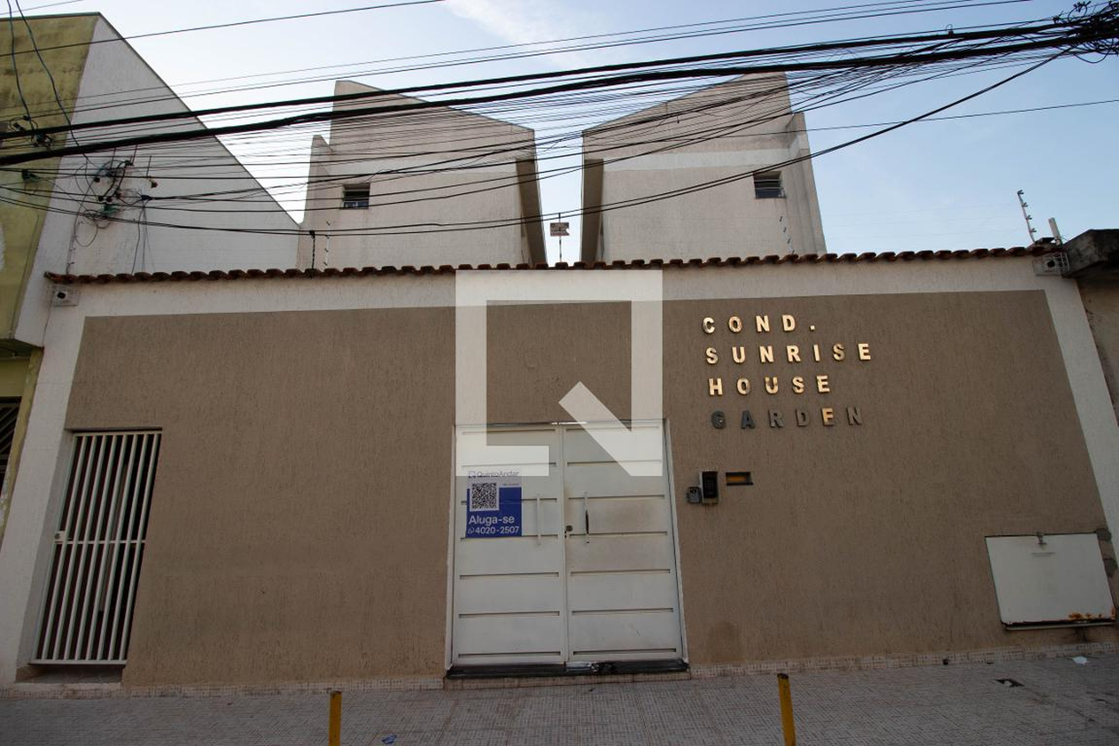 Fachada Condomínio em Rua Lourenço Xavier, 350