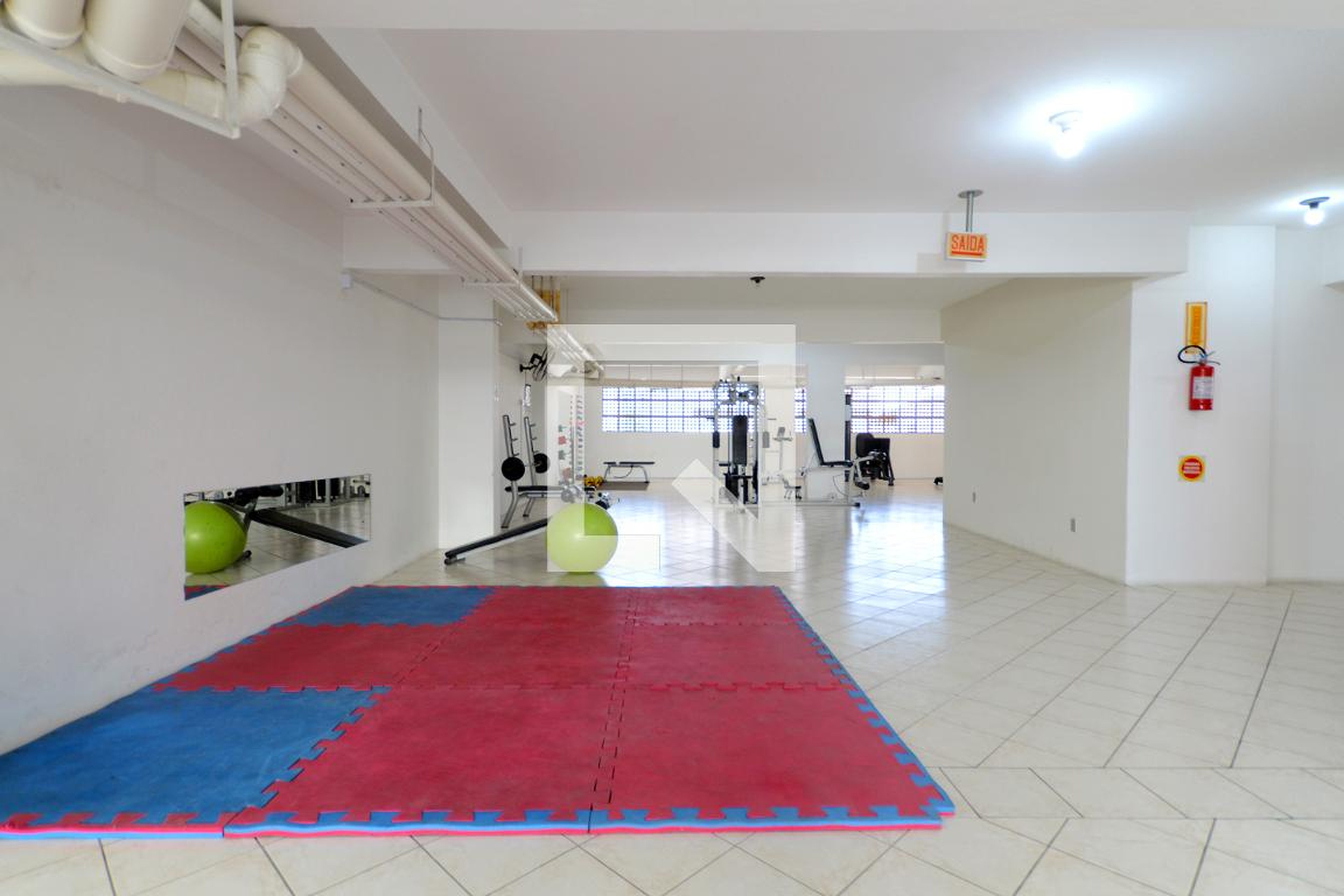 Academia - Nair Vieira