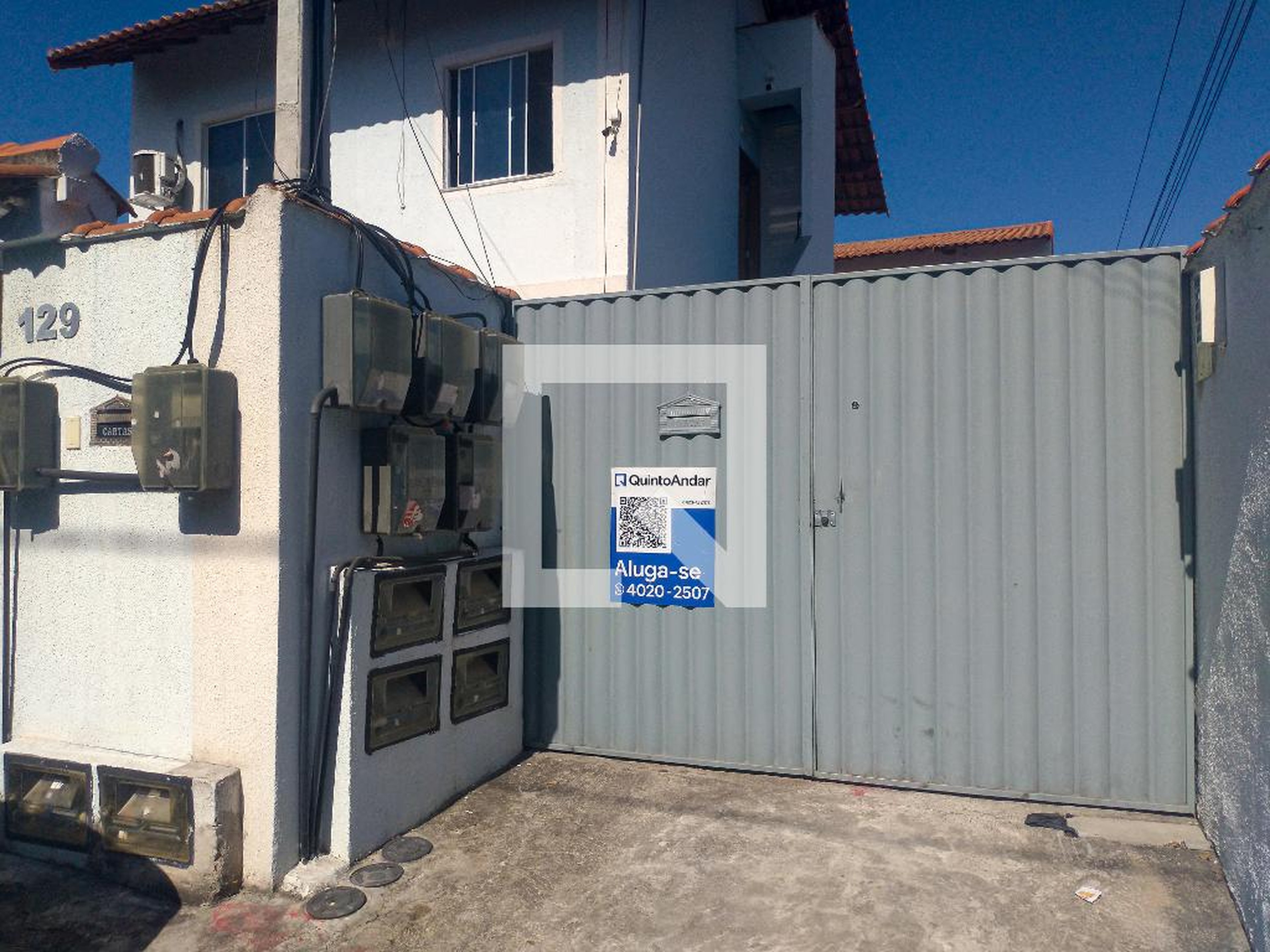 Fachada Condomínio em Travessa Alcídes Figueiredo, 129