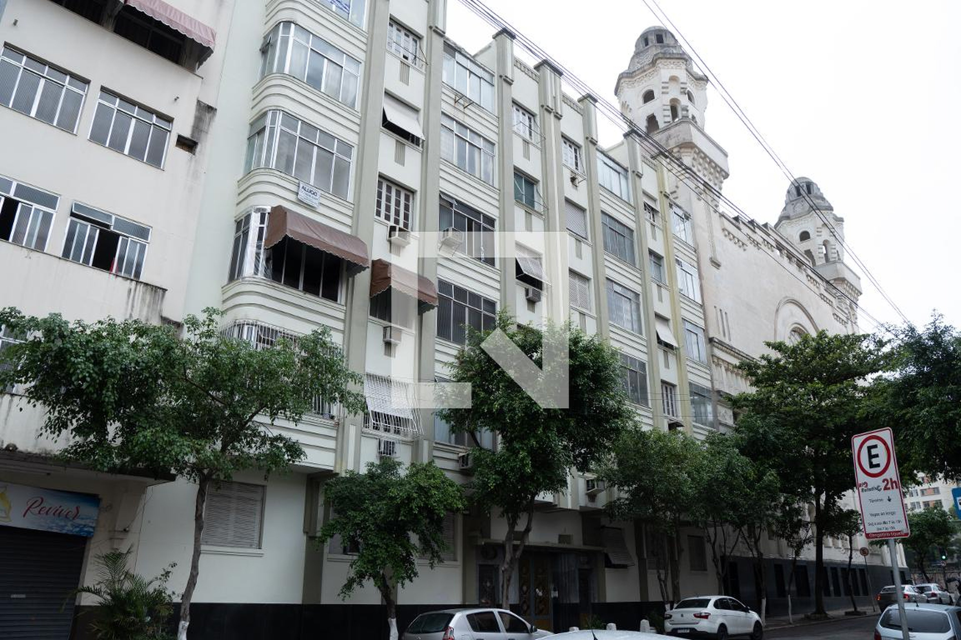 Fachada do Prédio Condomínio Graças A Deus