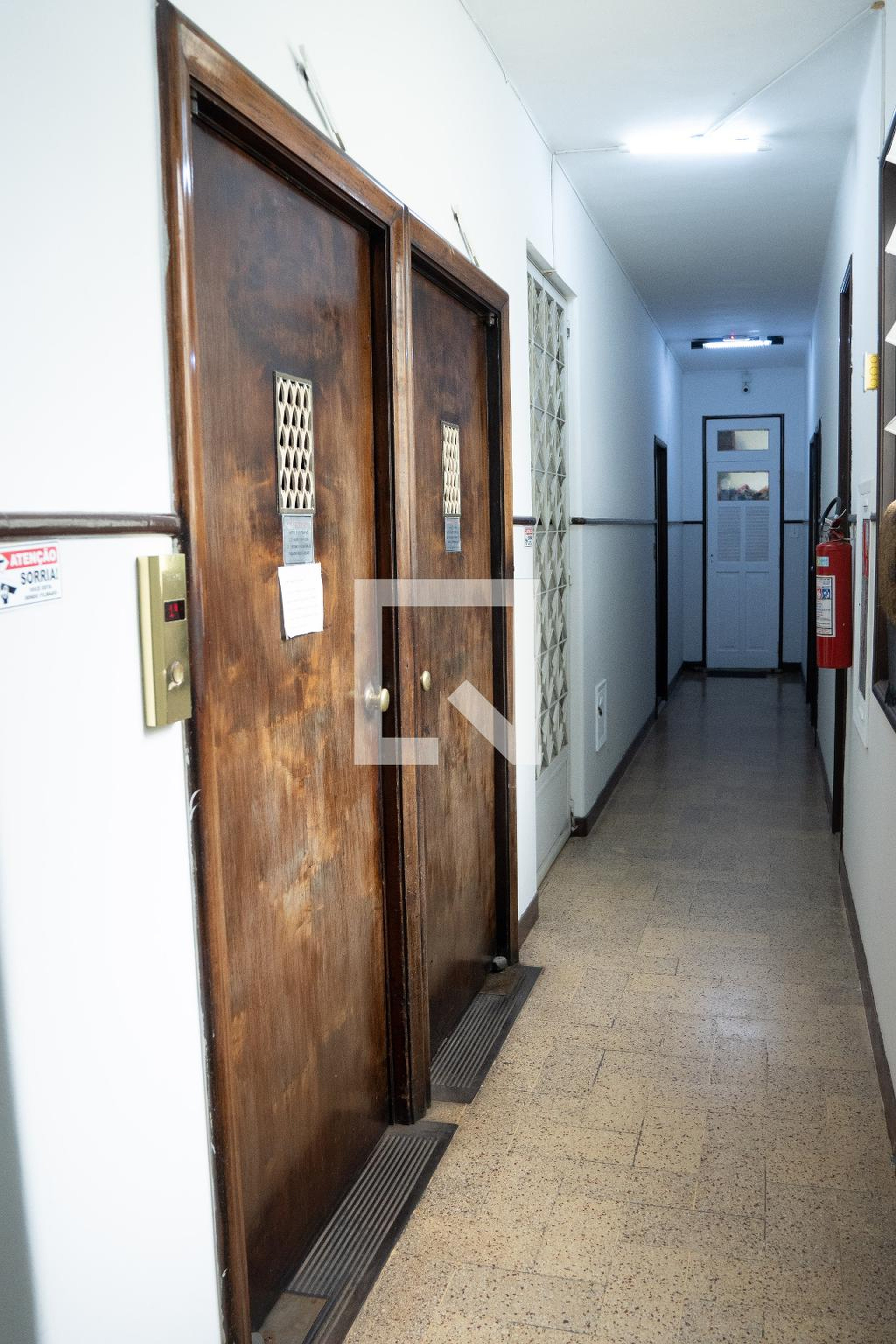 Hall de Entrada - Graças A Deus