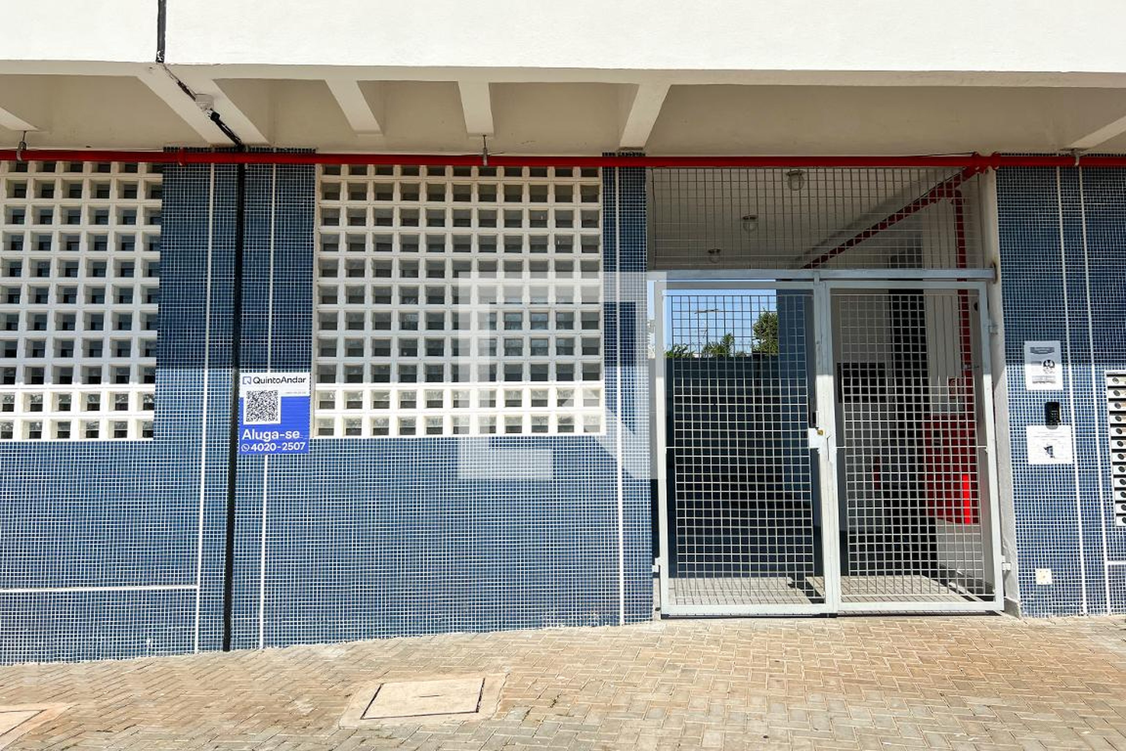 Fachada Condomínio em Rua Major Paladino, 888