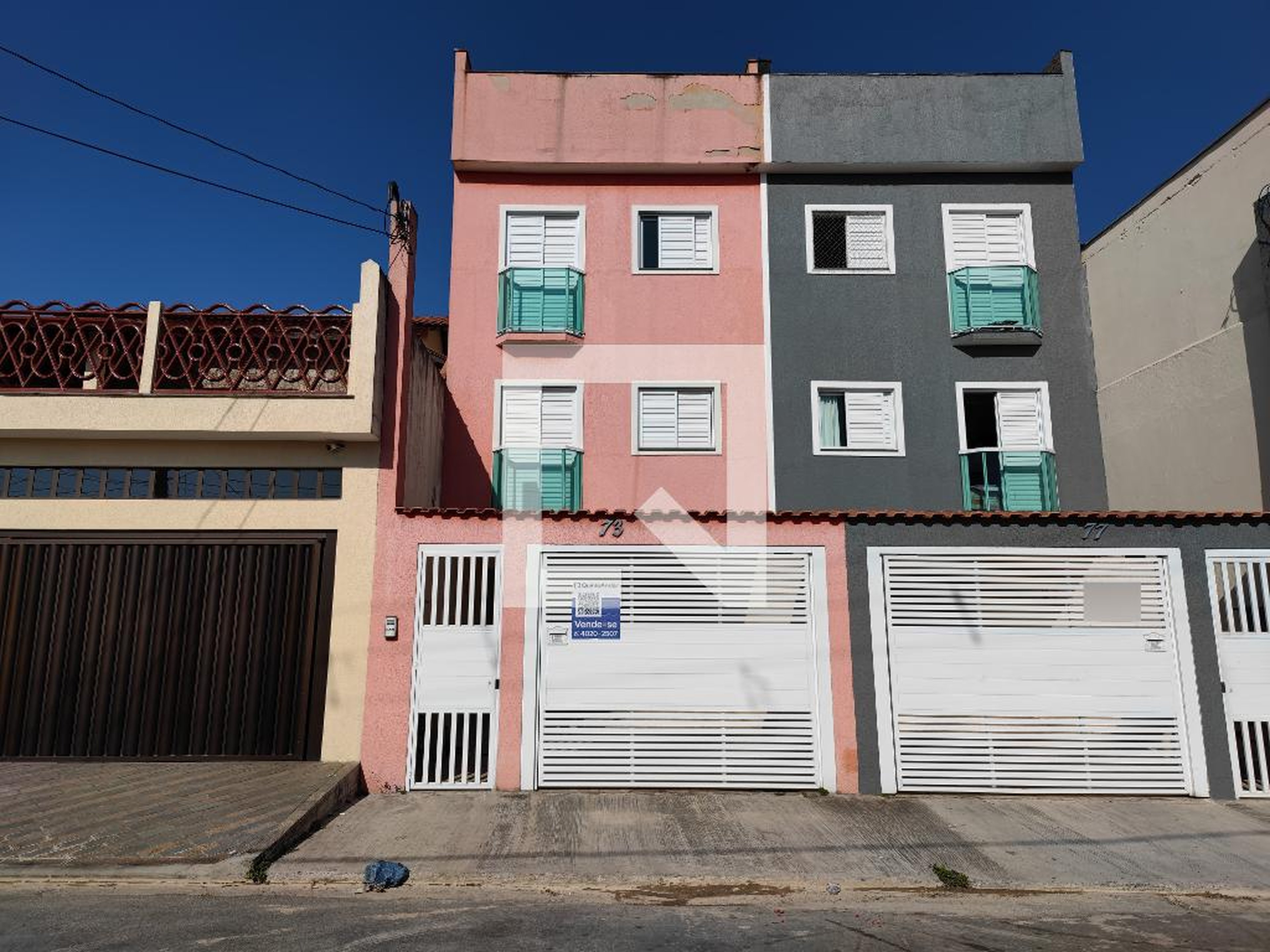 Fachada Condomínio em Rua Aluísio de Castro, 73