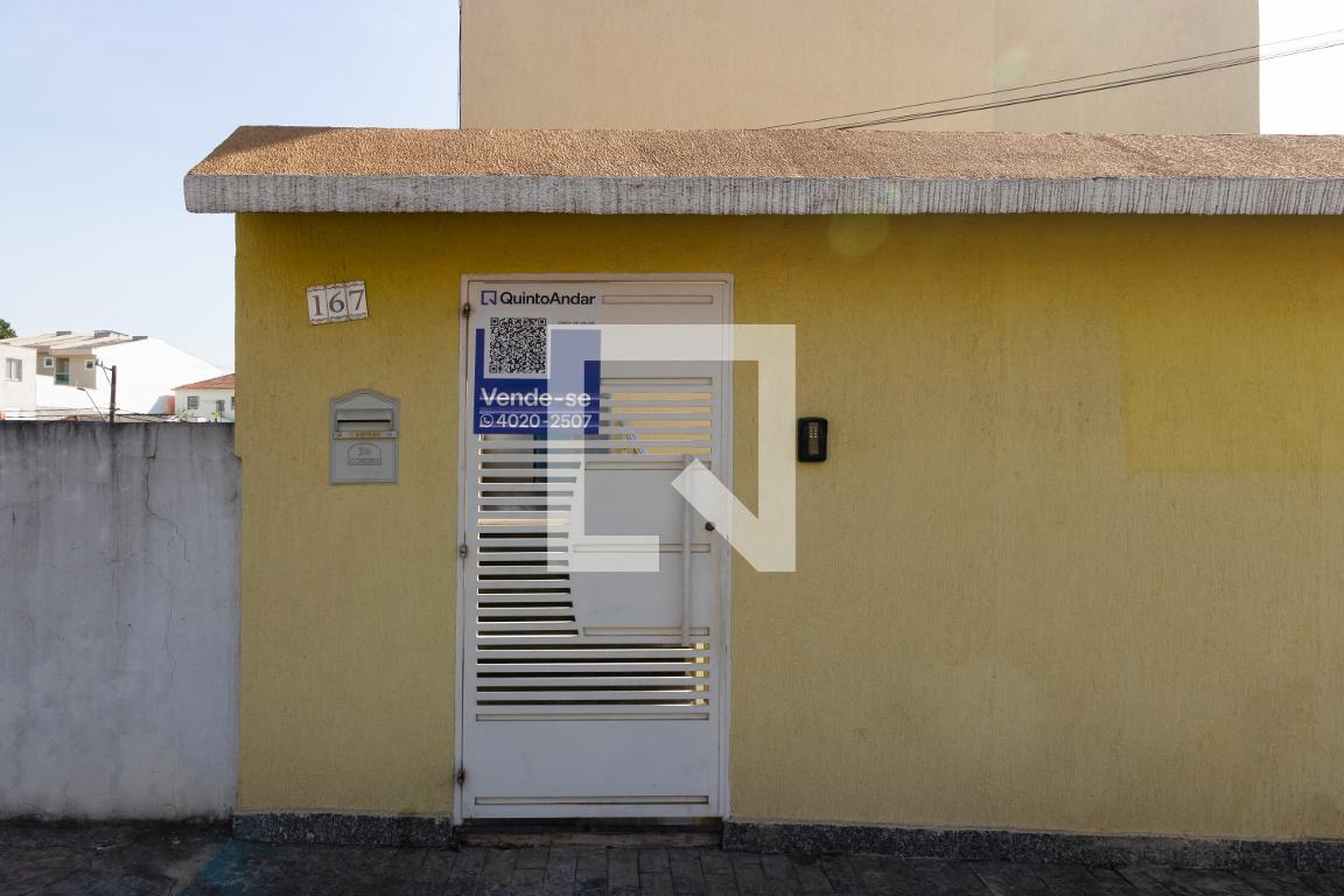 Fachada do Condomínio Condomínio Taru