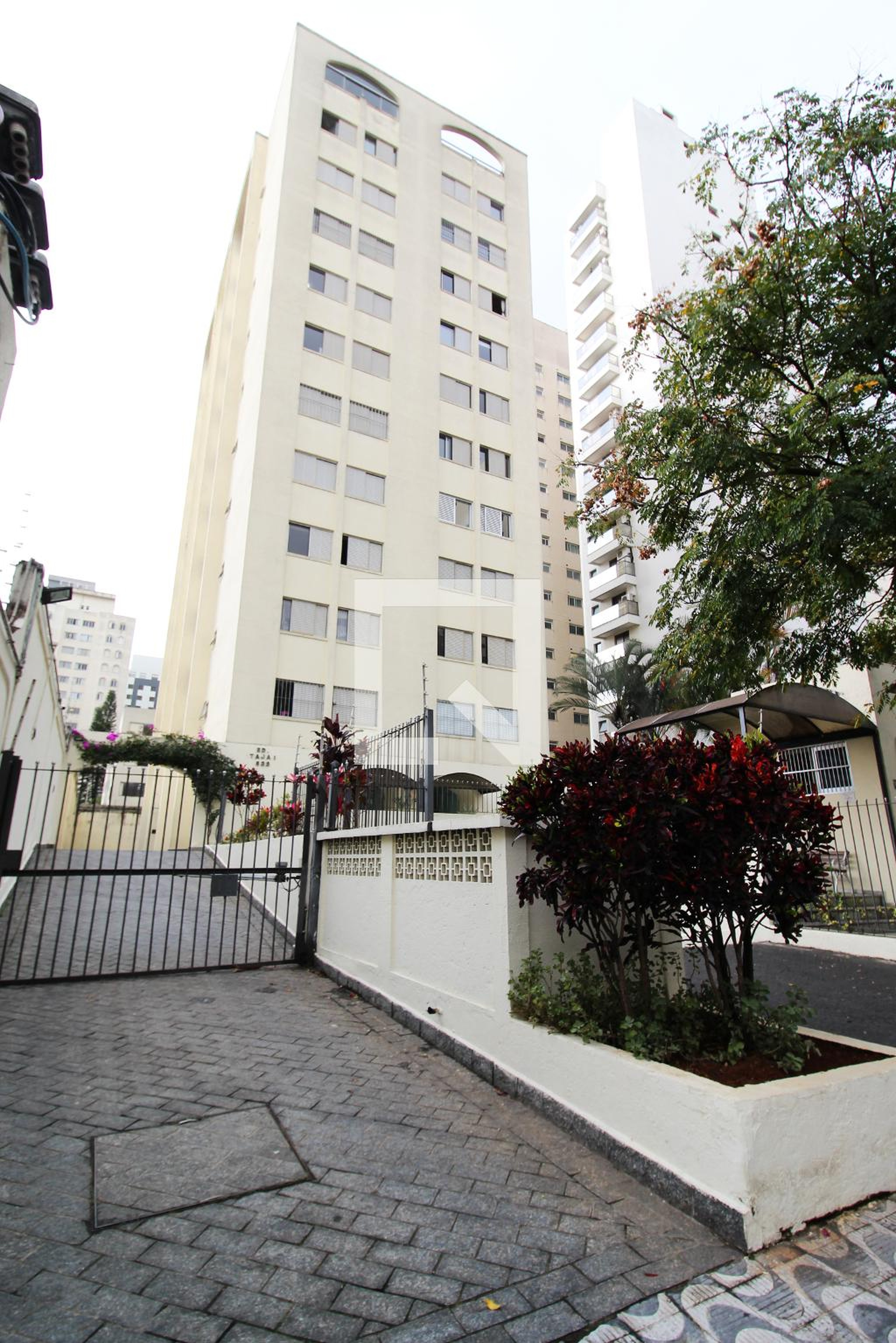 Fachada do Prédio Condomínio Itajaí