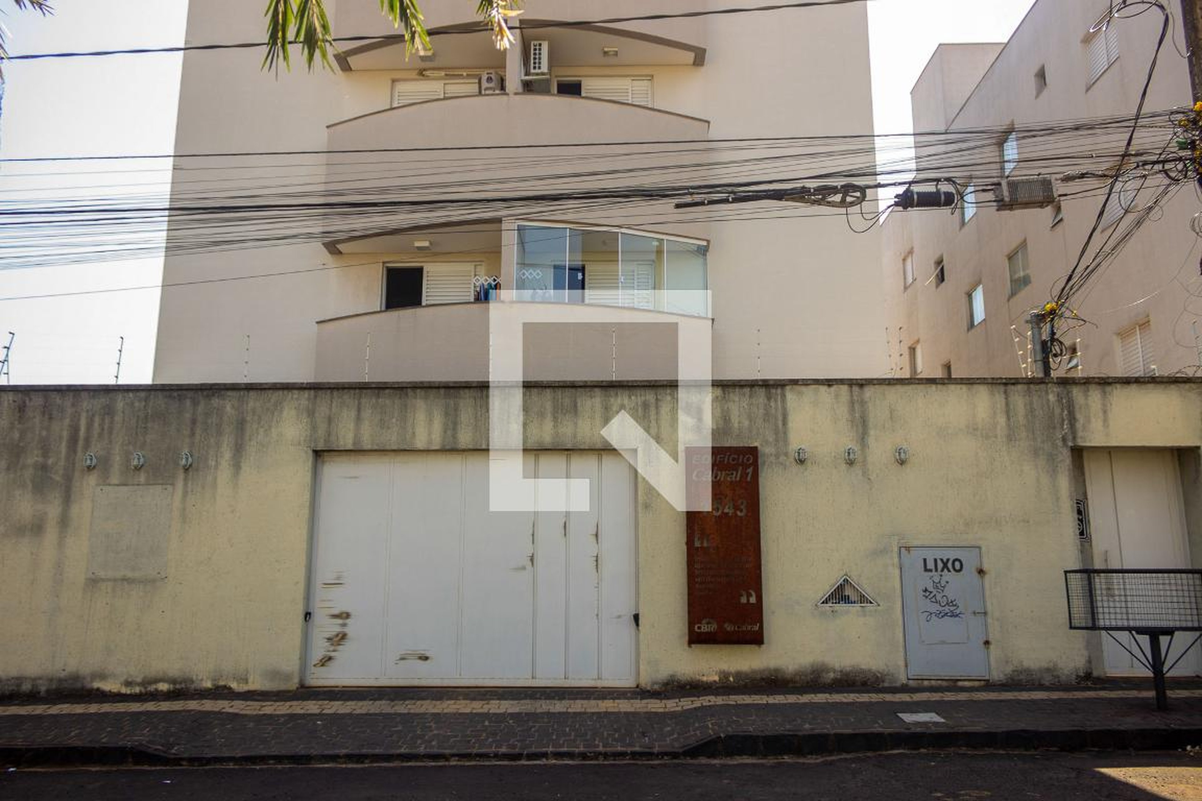 Fachada Condomínio em Avenida Doutor Misael Rodrigues de Castro, 1543