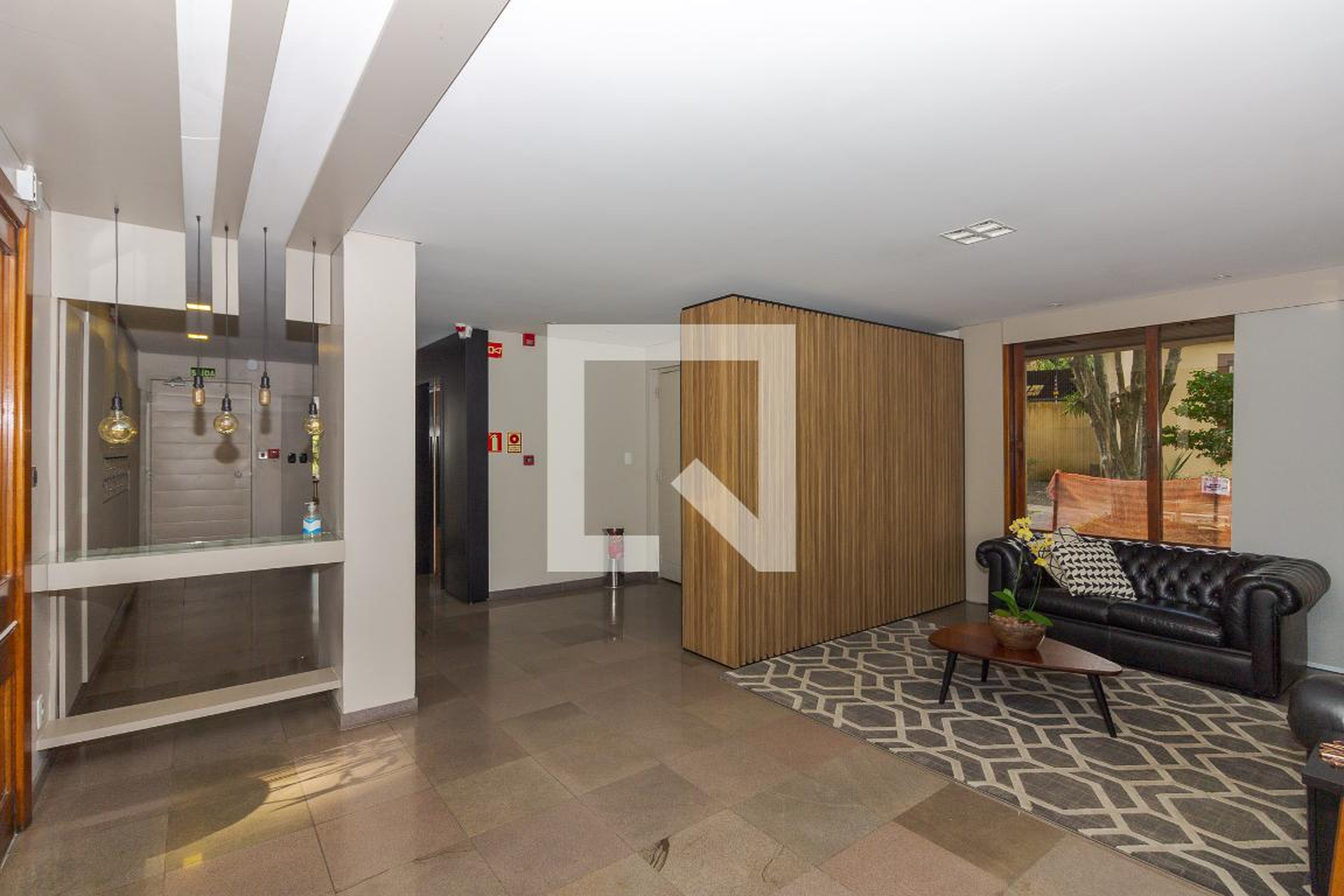 Hall - Edifício Solar do Arvoredo