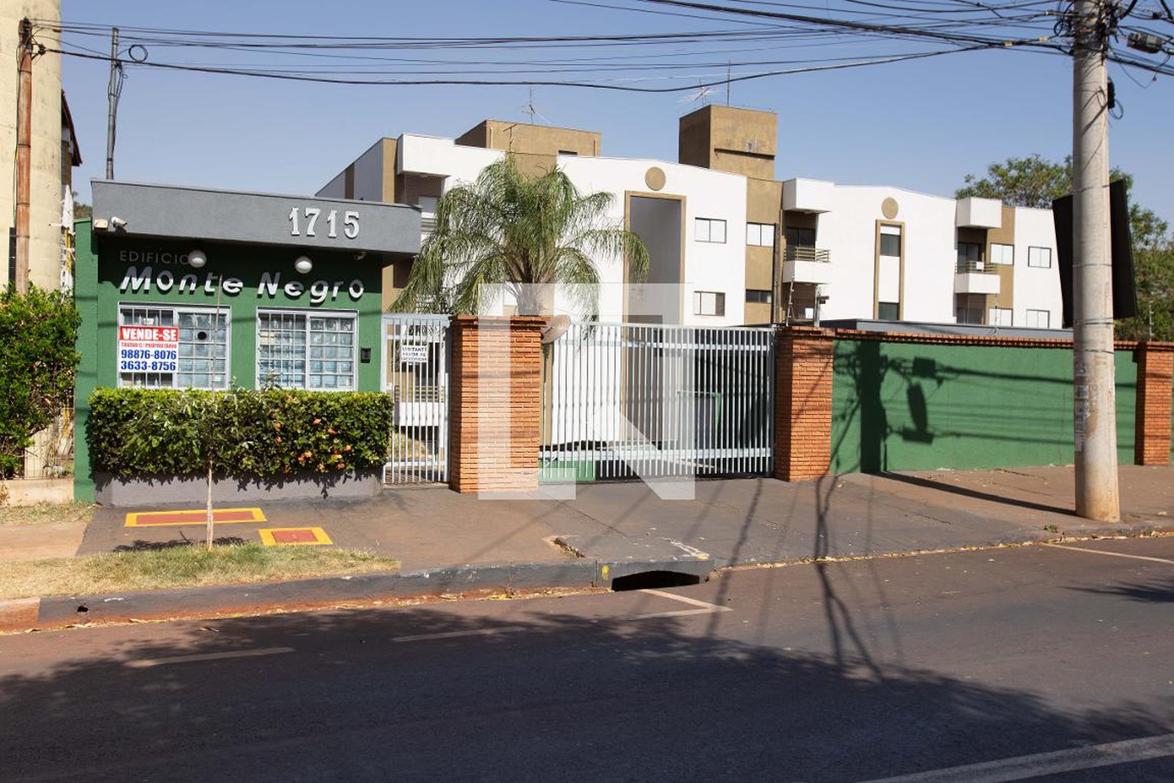 Fachada Condomínio em Avenida do Café, 1715