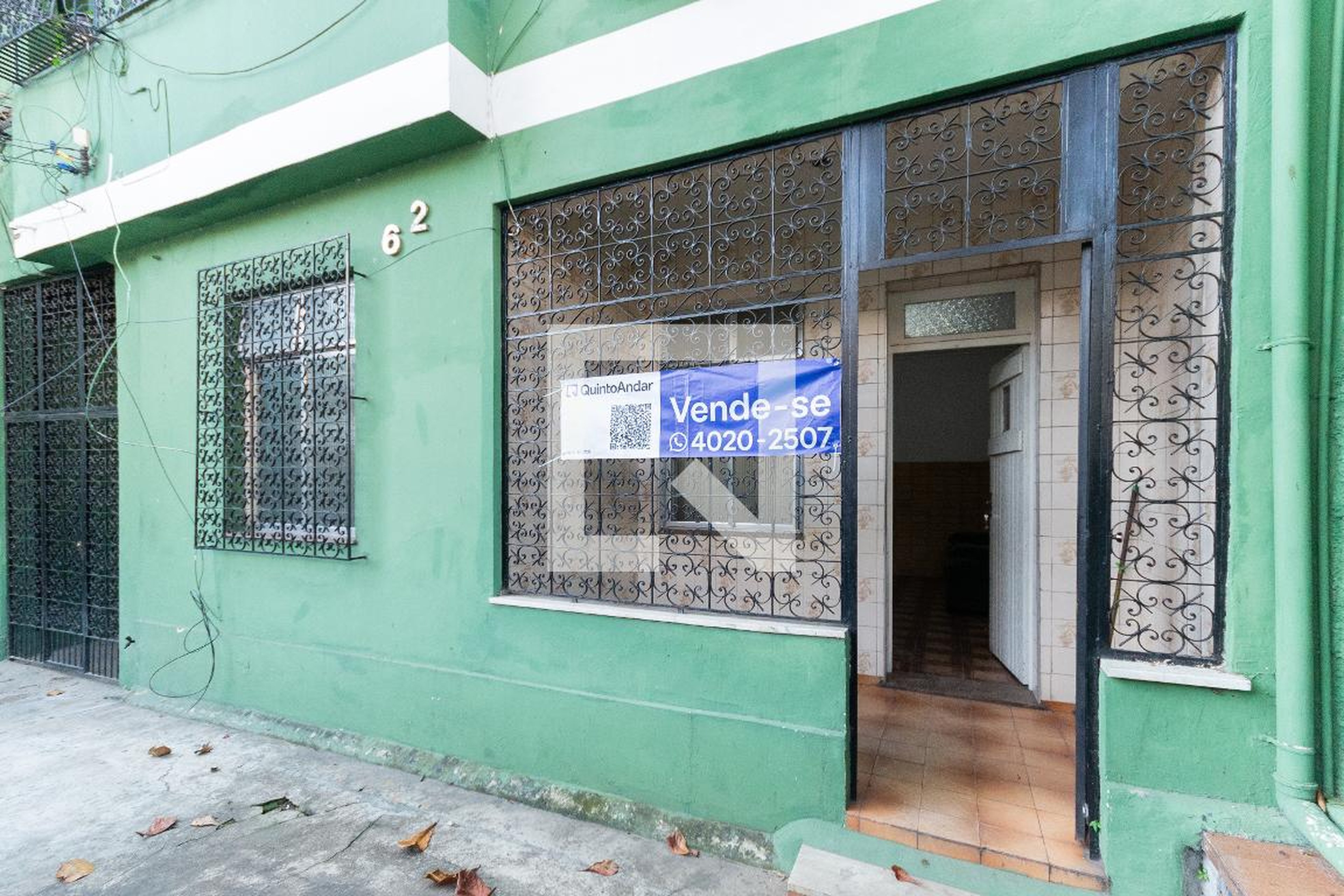 Fachada Condomínio em Rua Itapoan, 62