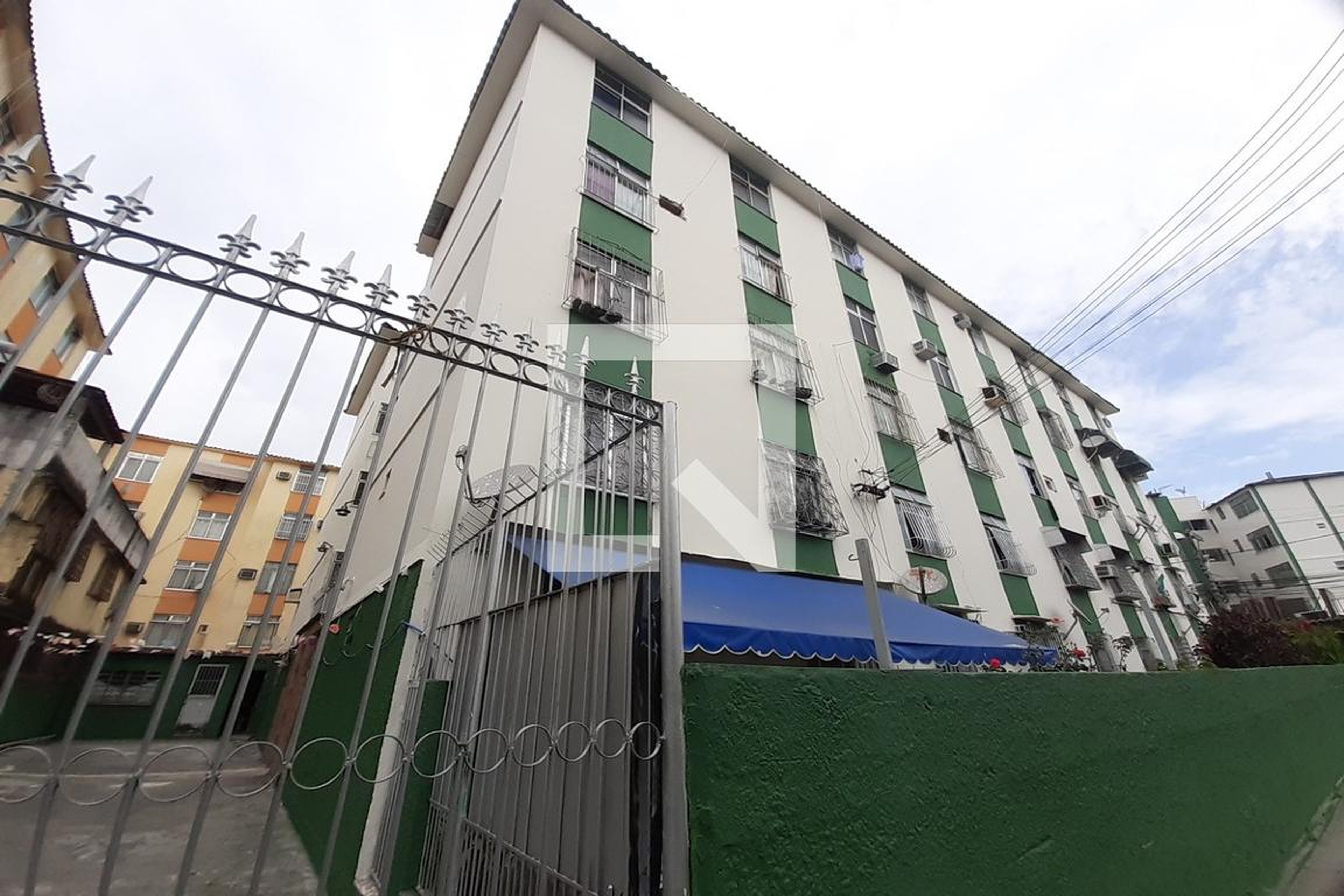 Fachada Condomínio em Rua Carlos Gonçalves Penna, 219