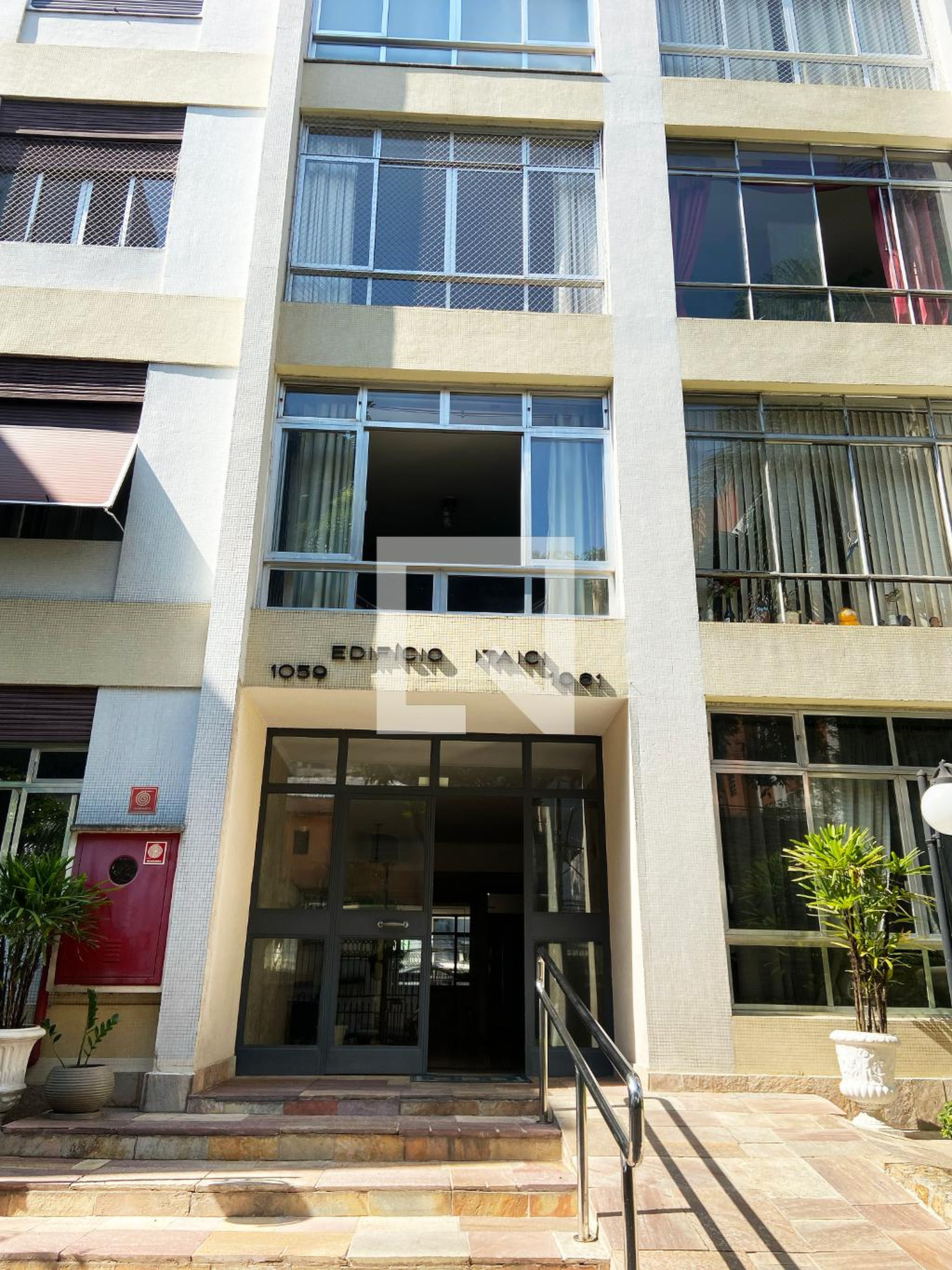 Fachada do Prédio Condomínio Itaici