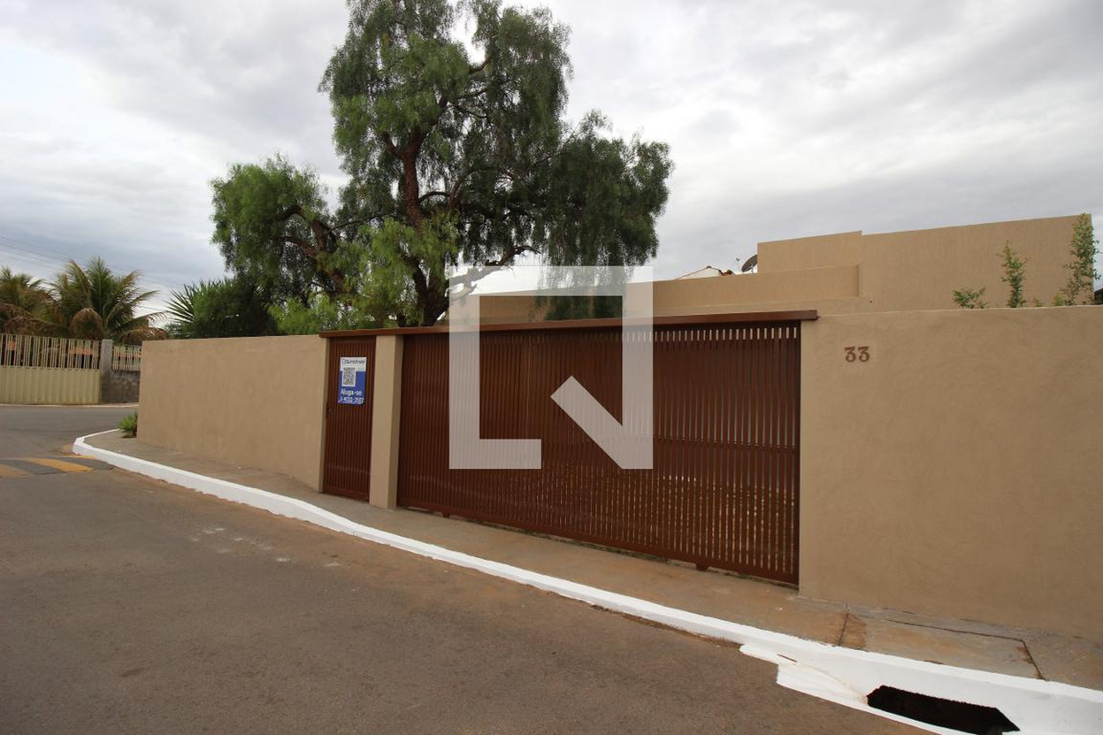 Fachada Condomínio em SETOR LESTE EQ 31/33 BL B LT 2, s/n