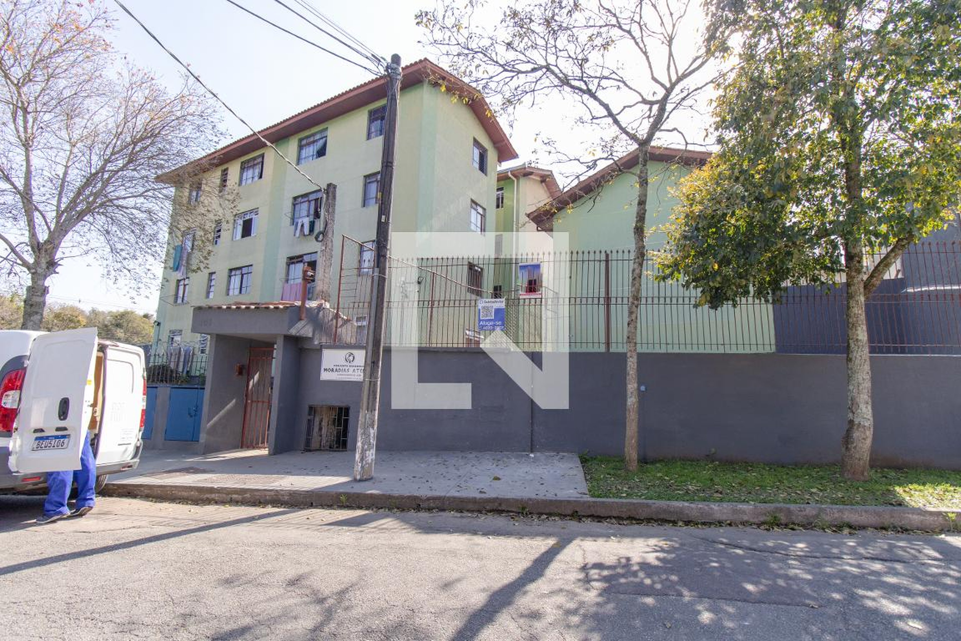 Fachada do Condomínio Condomínio em Rua Cidade de Rodeio, 154