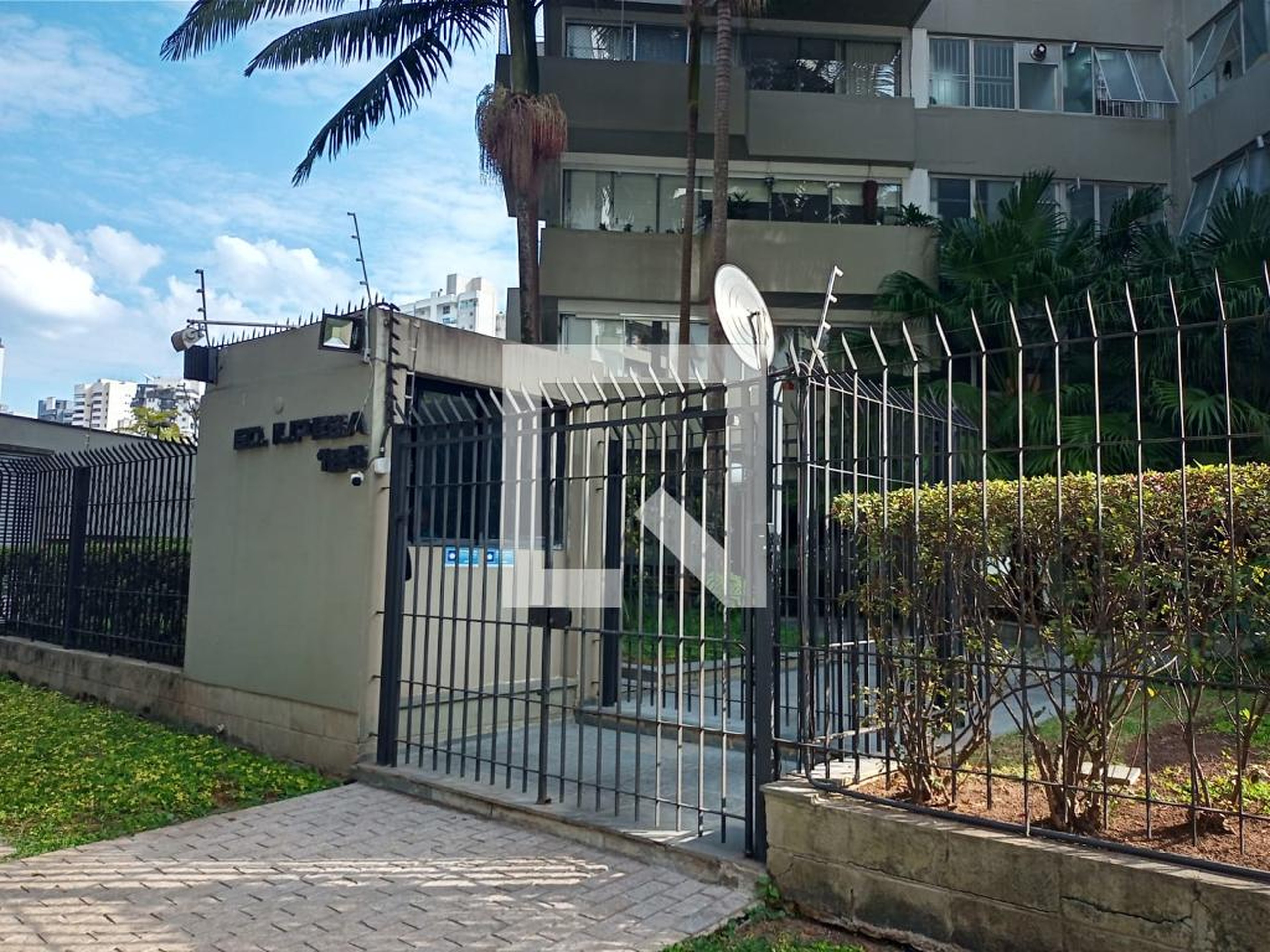 Fachada do Condomínio Condomínio Iupeba