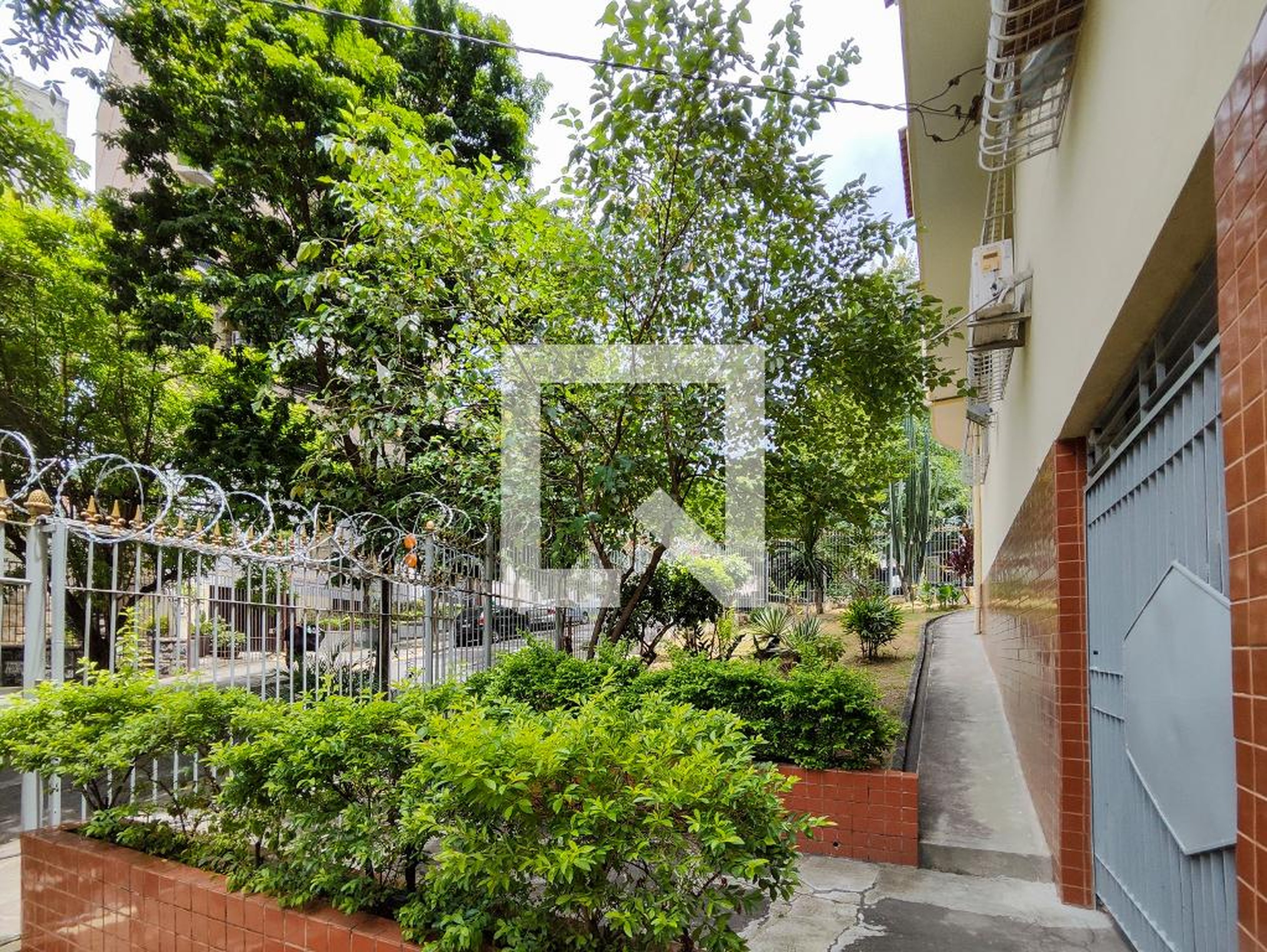 Fachada do Prédio Condomínio em Rua Visconde de Abaeté, 138