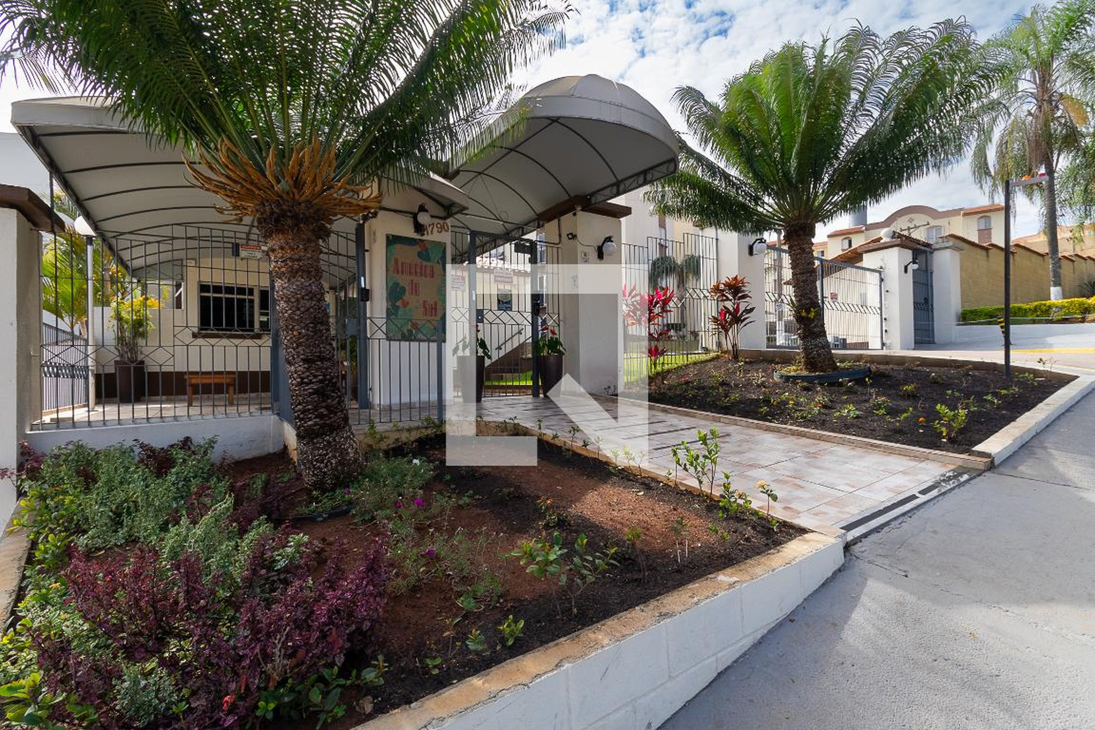 Fachada do Condomínio Condomínio América do Sul