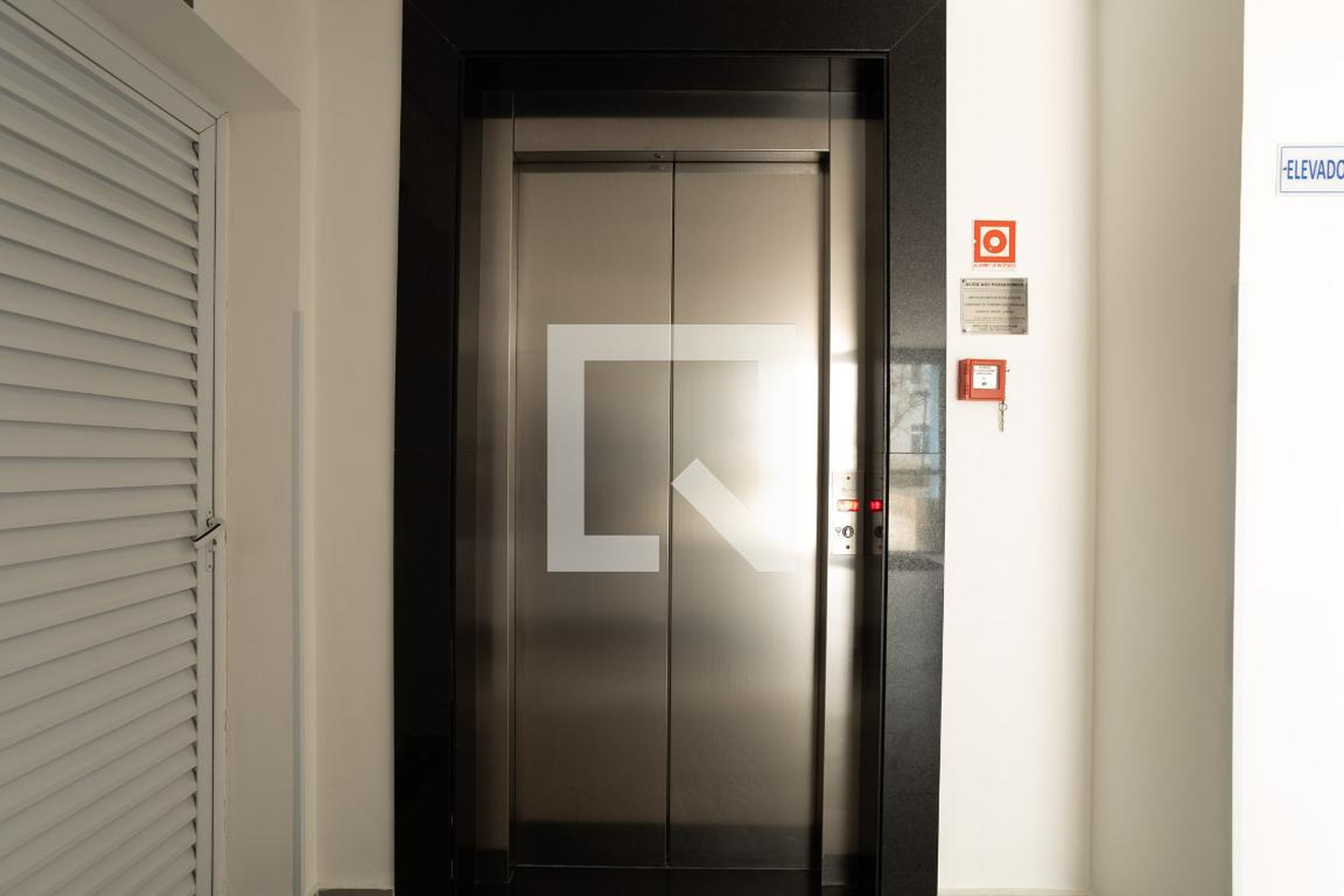 Elevador - Uni Bosque Maia