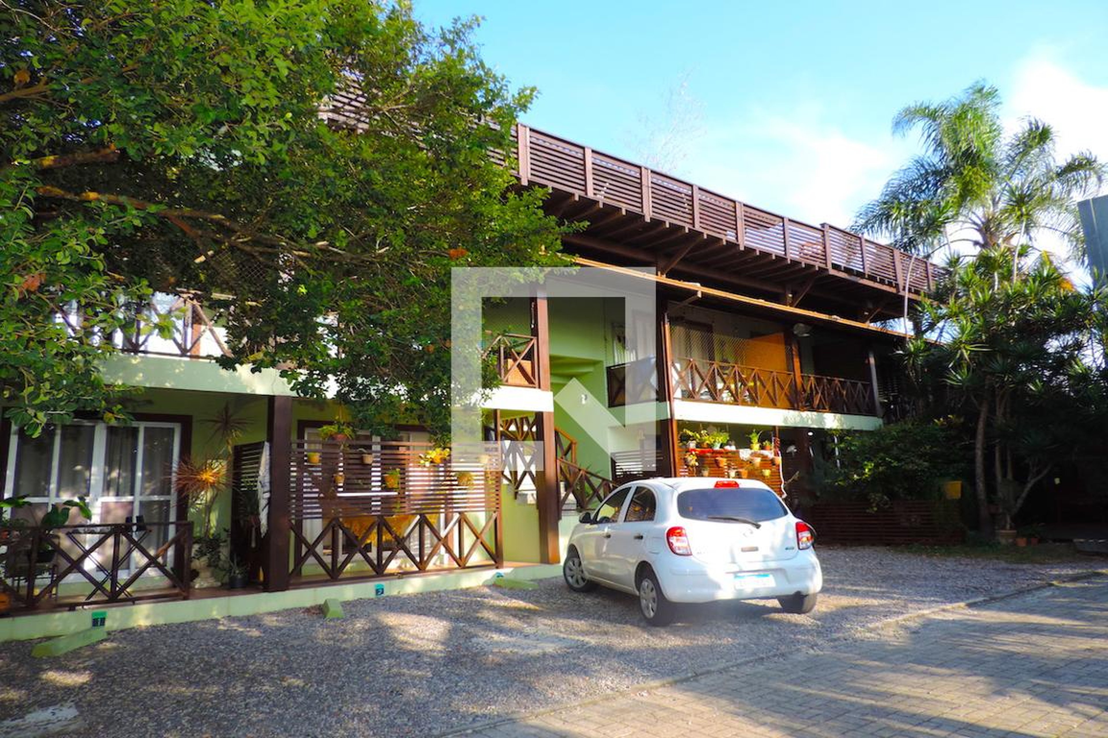 Fachada do Condomínio Condomínio em Rua Laurindo Januário da Silveira, 5530