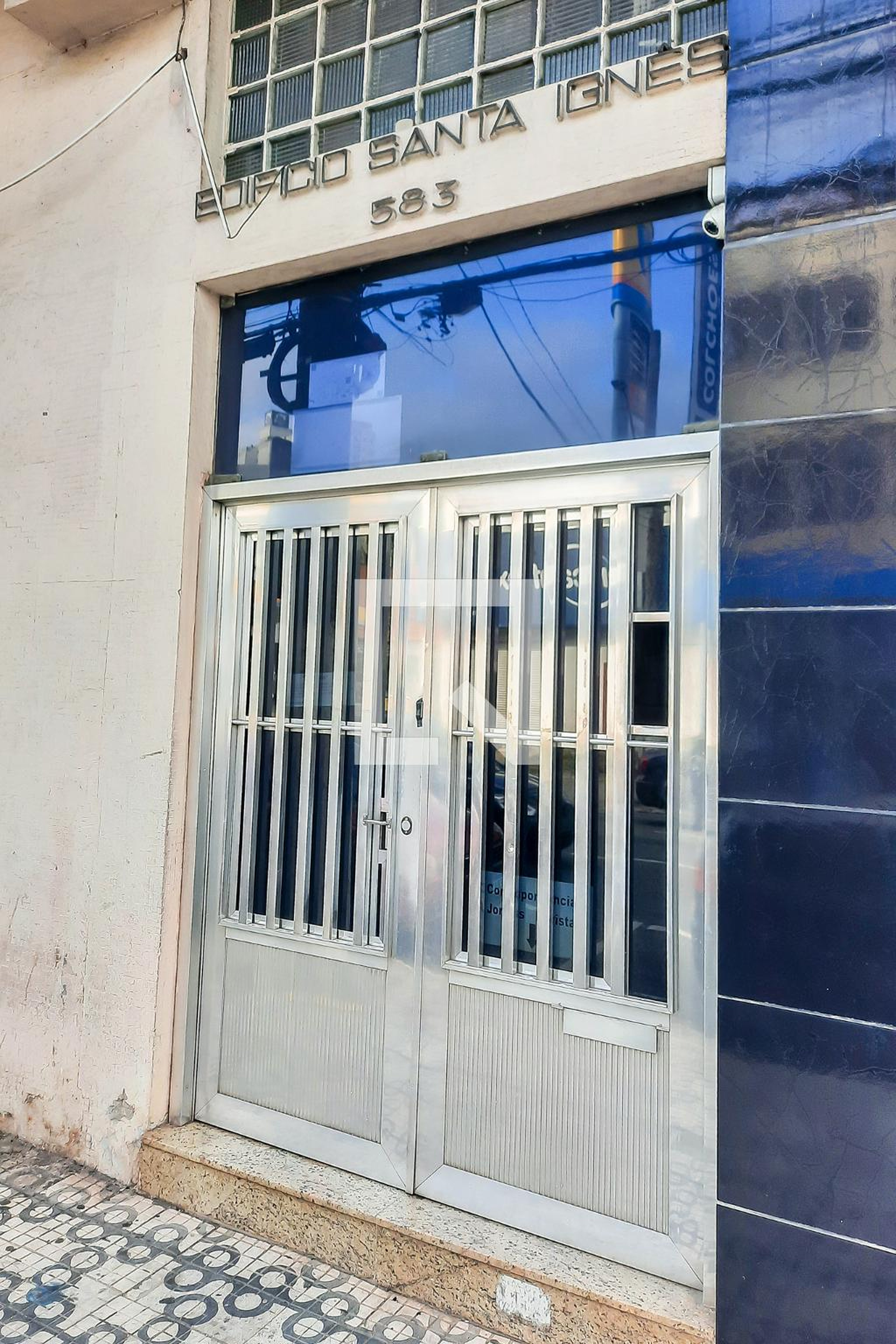 Fachada Condomínio em Rua Jurubatuba, 560