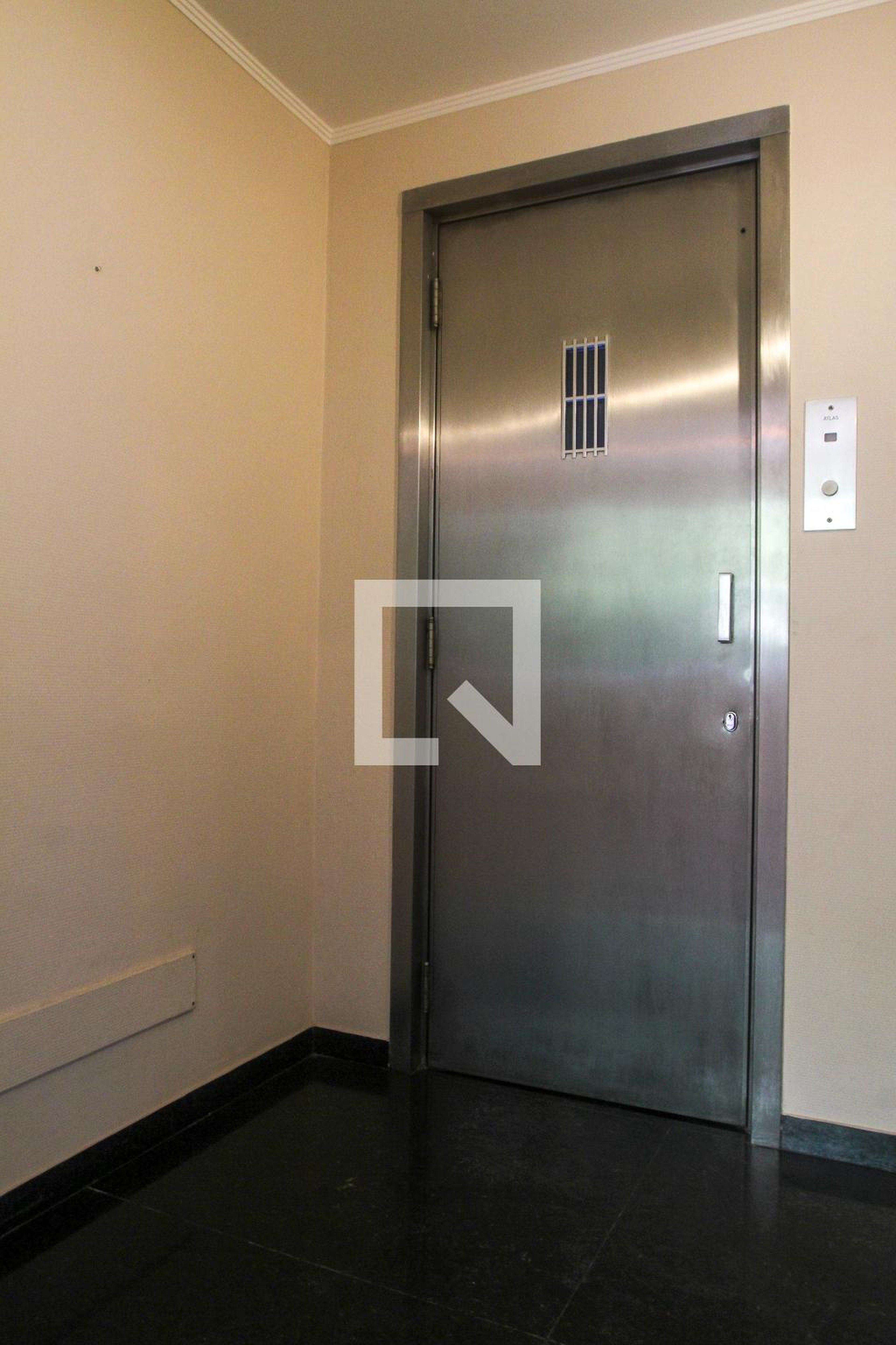 Hall social - Edifício Maria Cristina