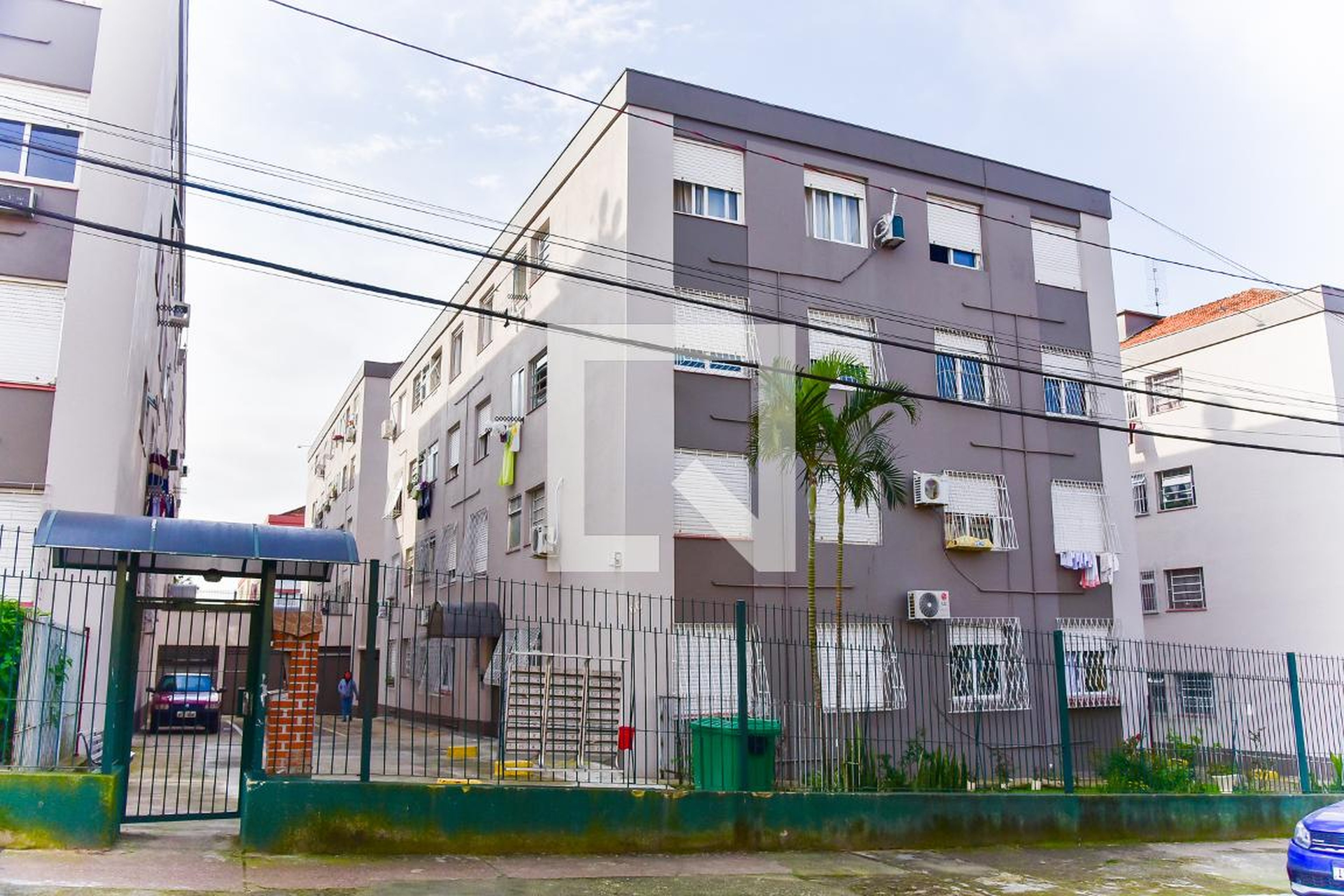 Fachada do Prédio Condomínio em Rua Professora Amy Herve Ramires, 60