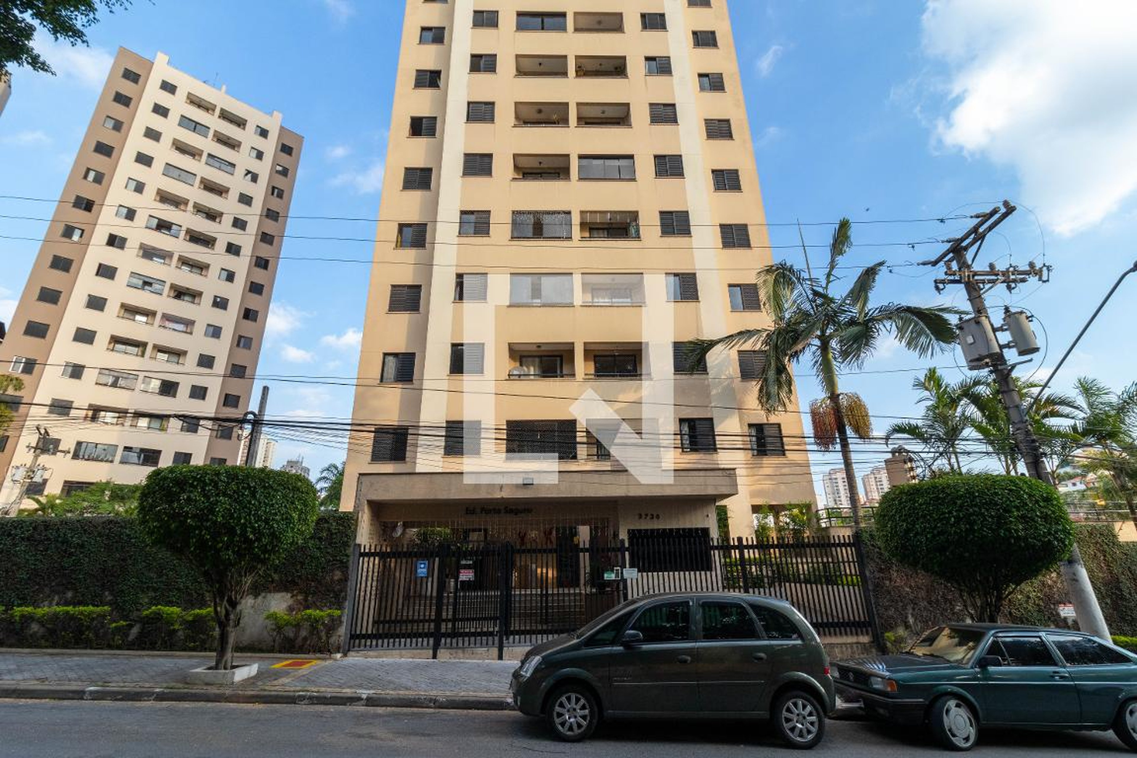 Fachada do Condomínio Condomínio Porto Seguro