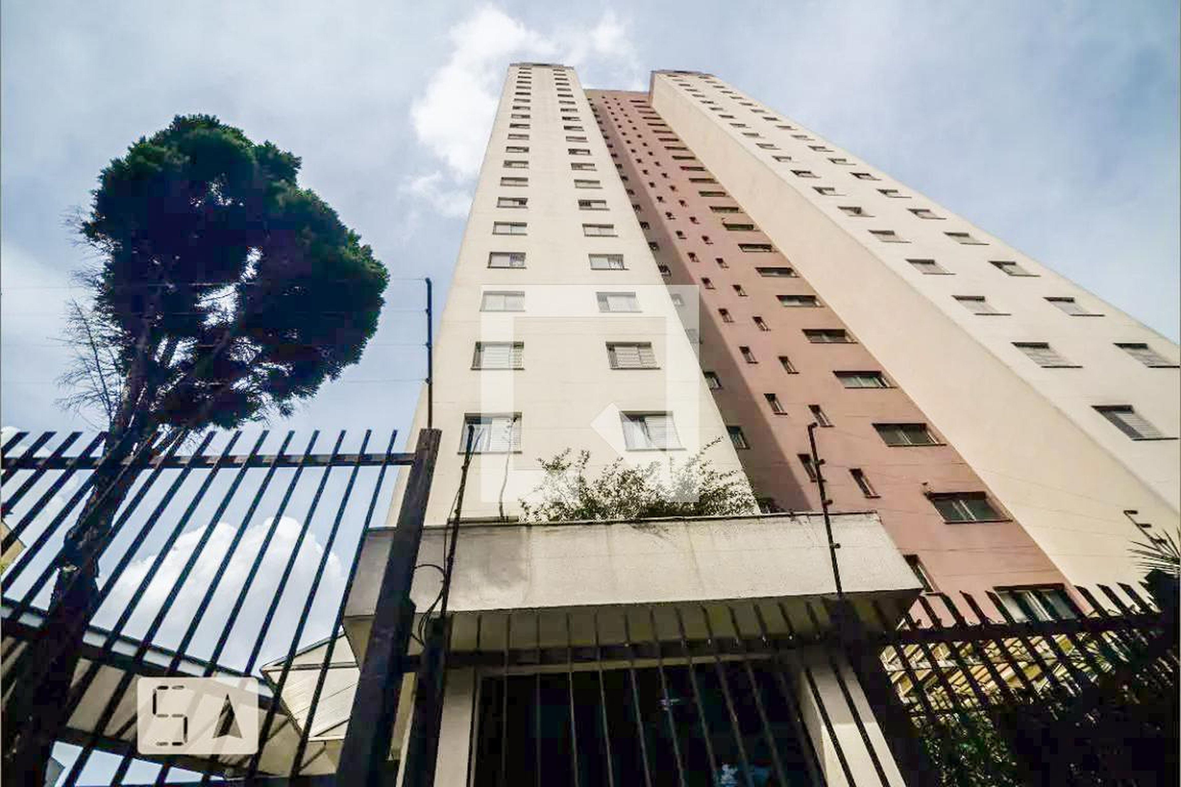 Fachada do Condomínio Condomínio Solar dos Alcântara