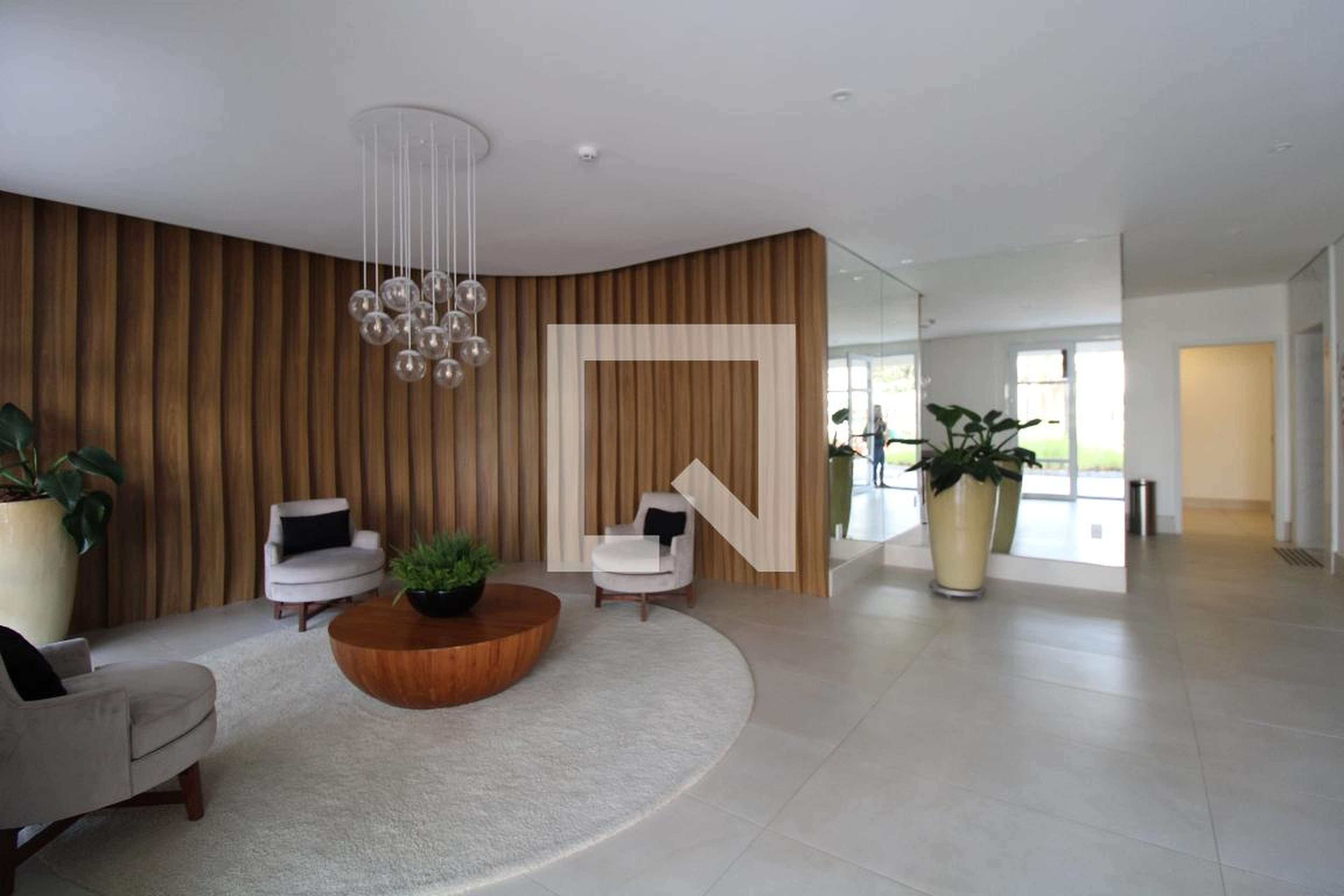 Hall de Entrada - Uniqueness