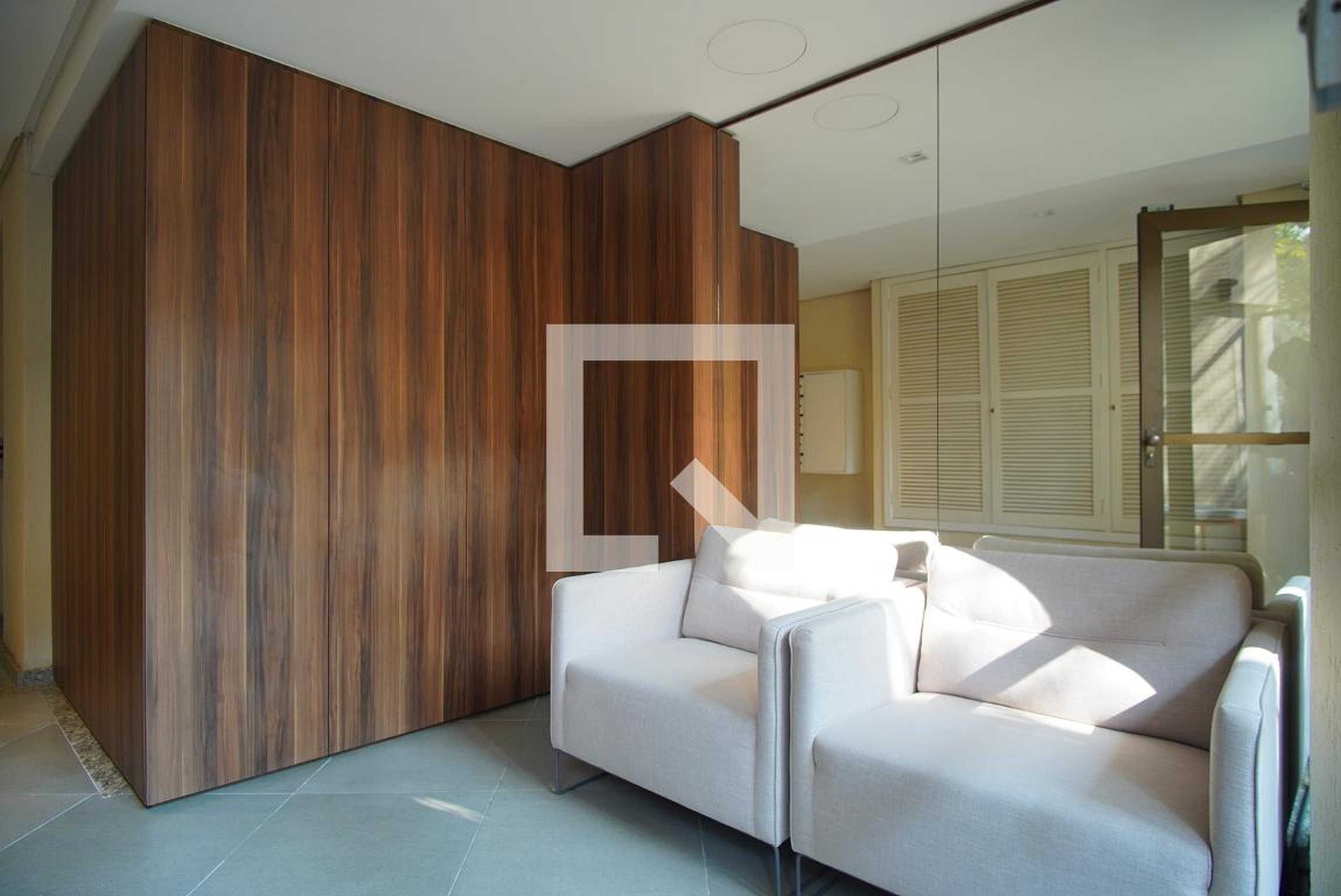 Hall social - Edifício Solar Liberdade