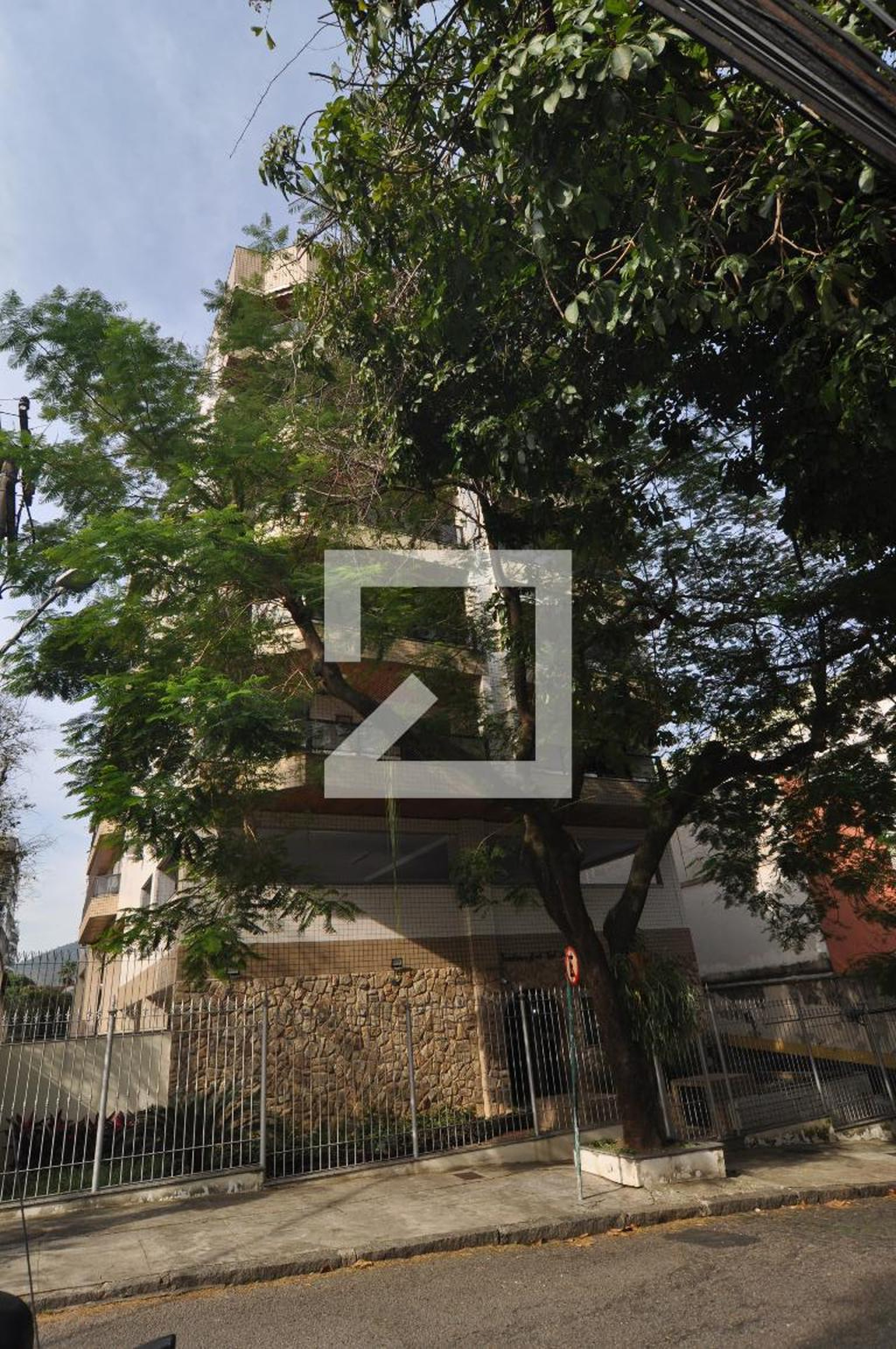 Fachada do Condomínio Residencial Monte Vert