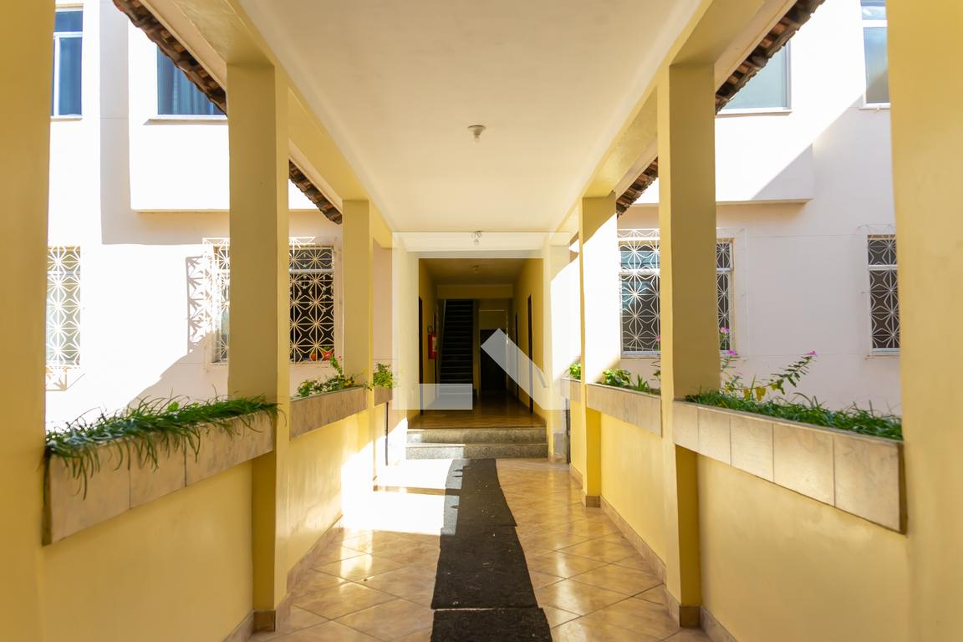 Hall de Entrada - Edifício José Miguel Faur