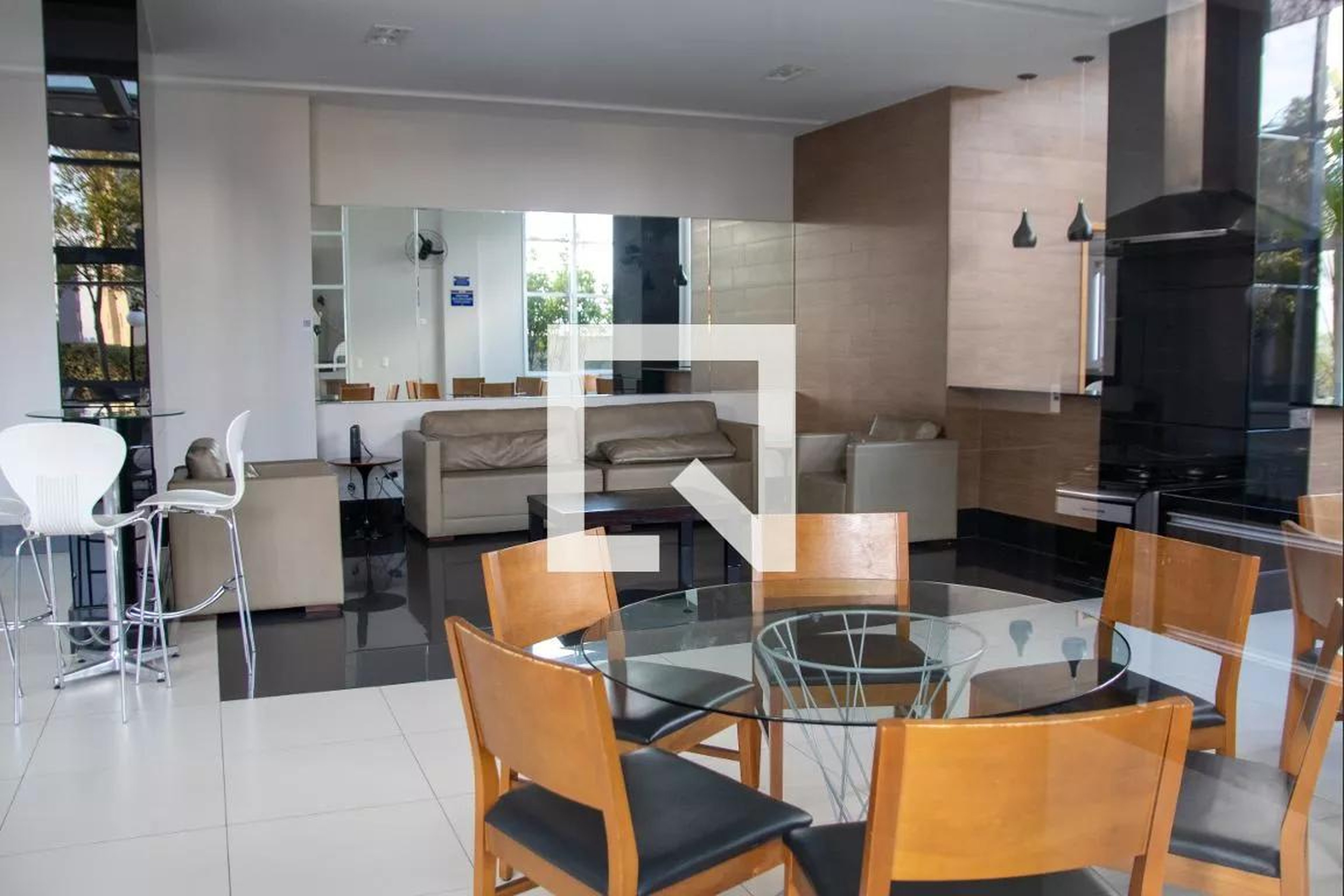 Churrasqueira - Via Jardins dos Ipês