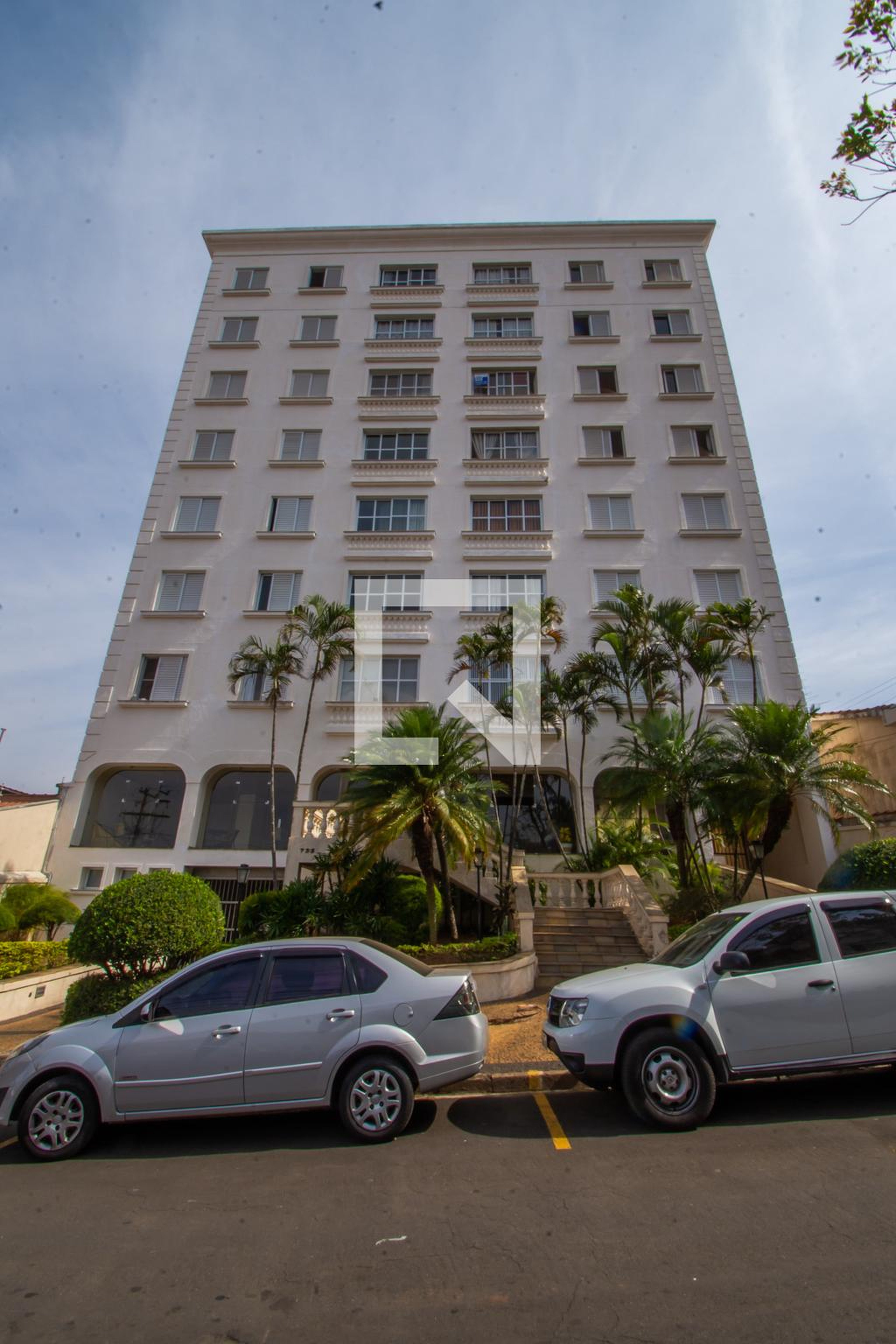 Fachada Condomínio em Rua Advogado Luíz Gama, 799