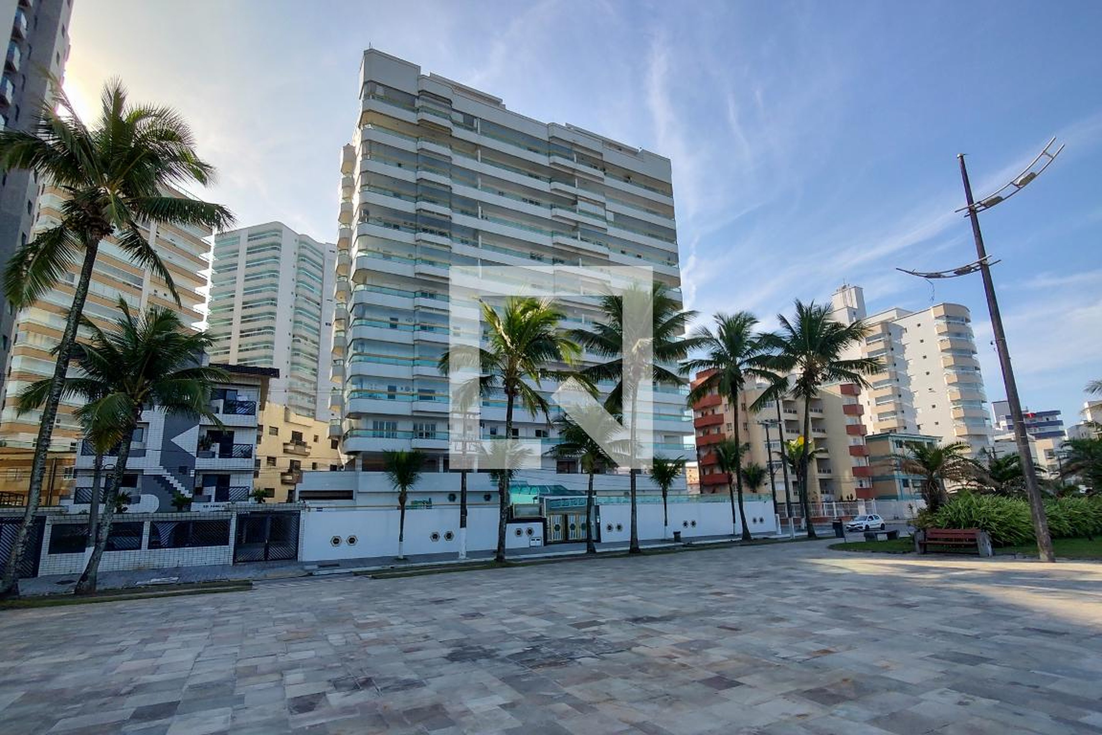 Fachada do Prédio Condomínio Marcella