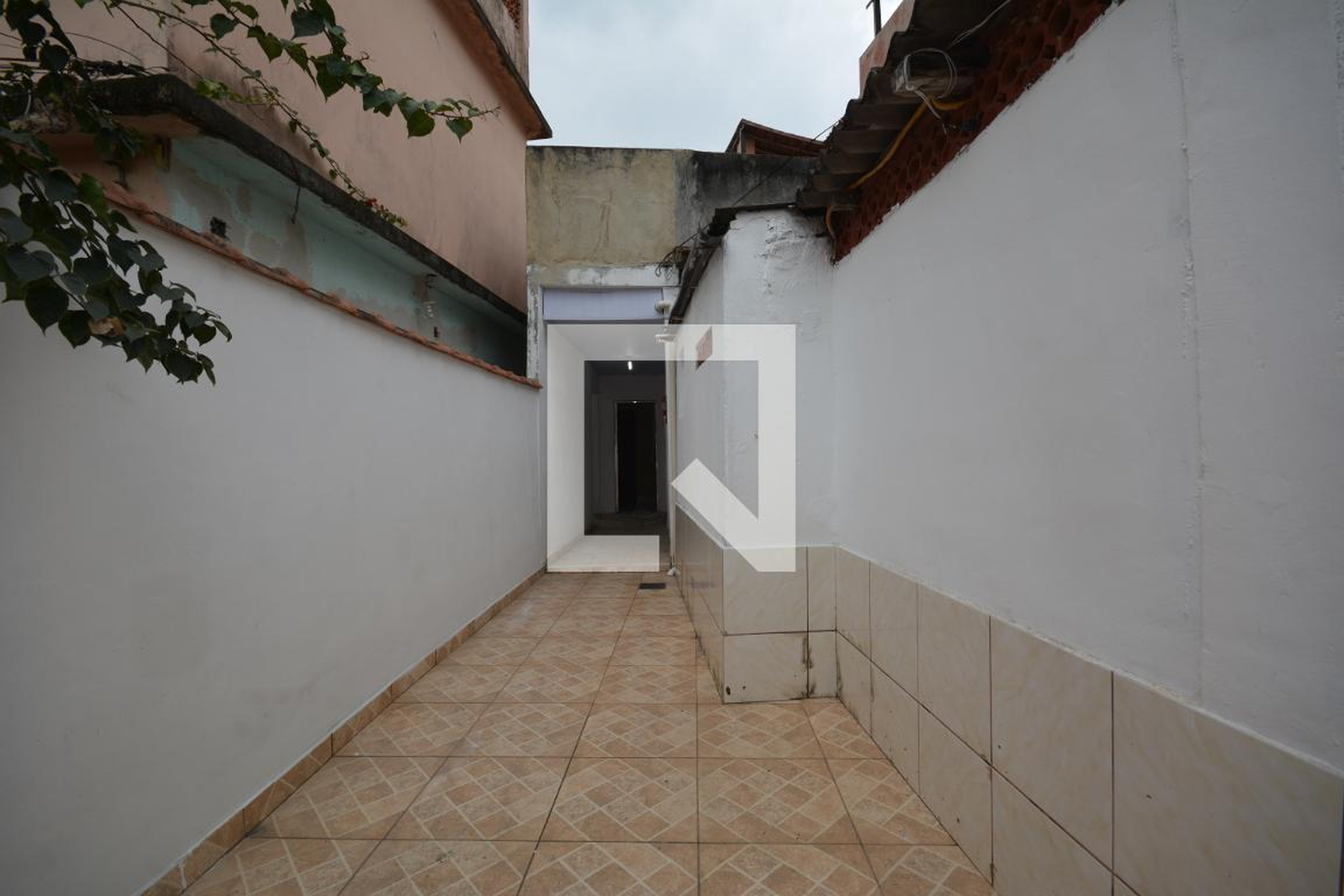 Fachada Condomínio em Rua Jaime Cortesão, 229