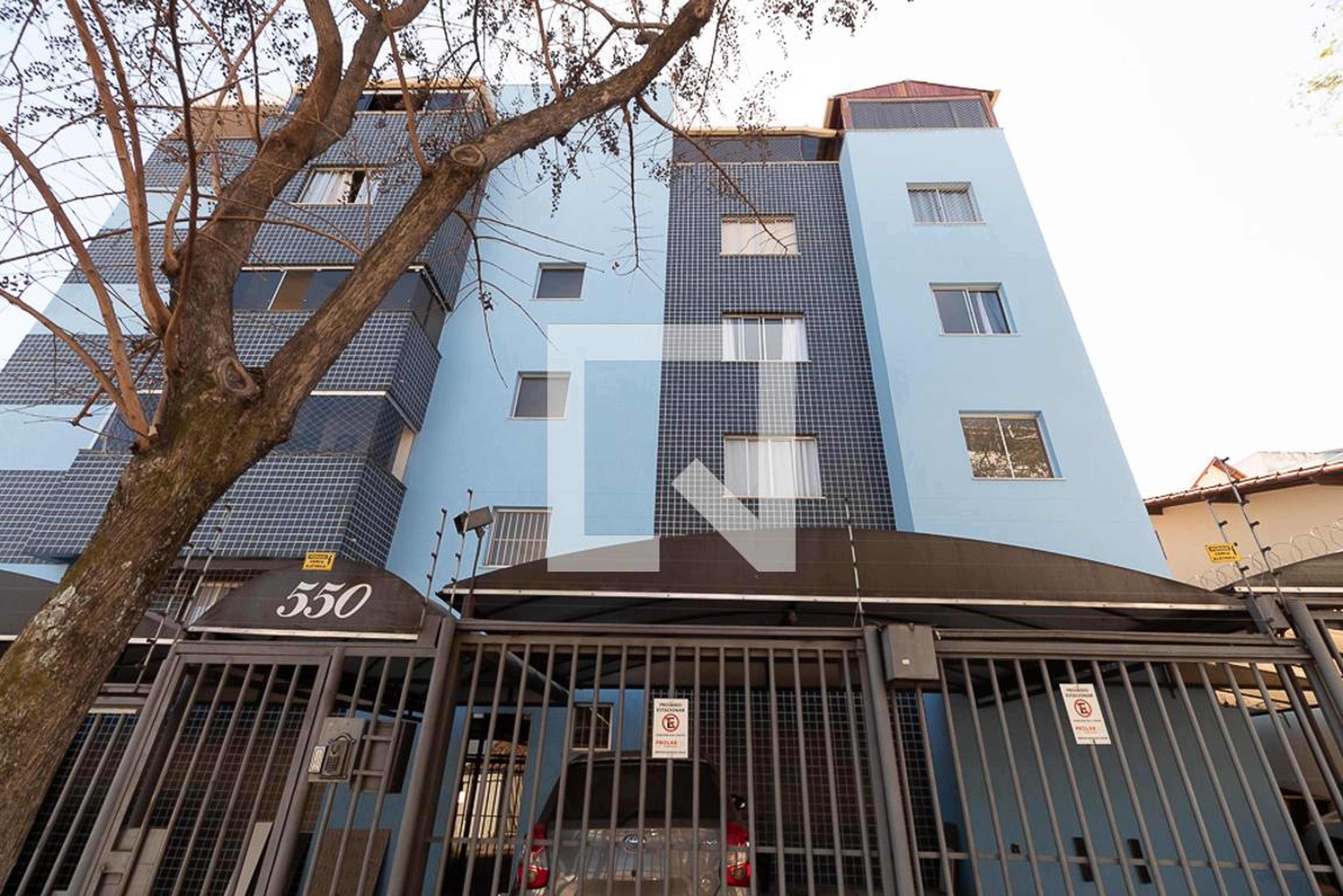 Fachada do Prédio Condomínio em Rua Maria Cândida de Jesus, 550