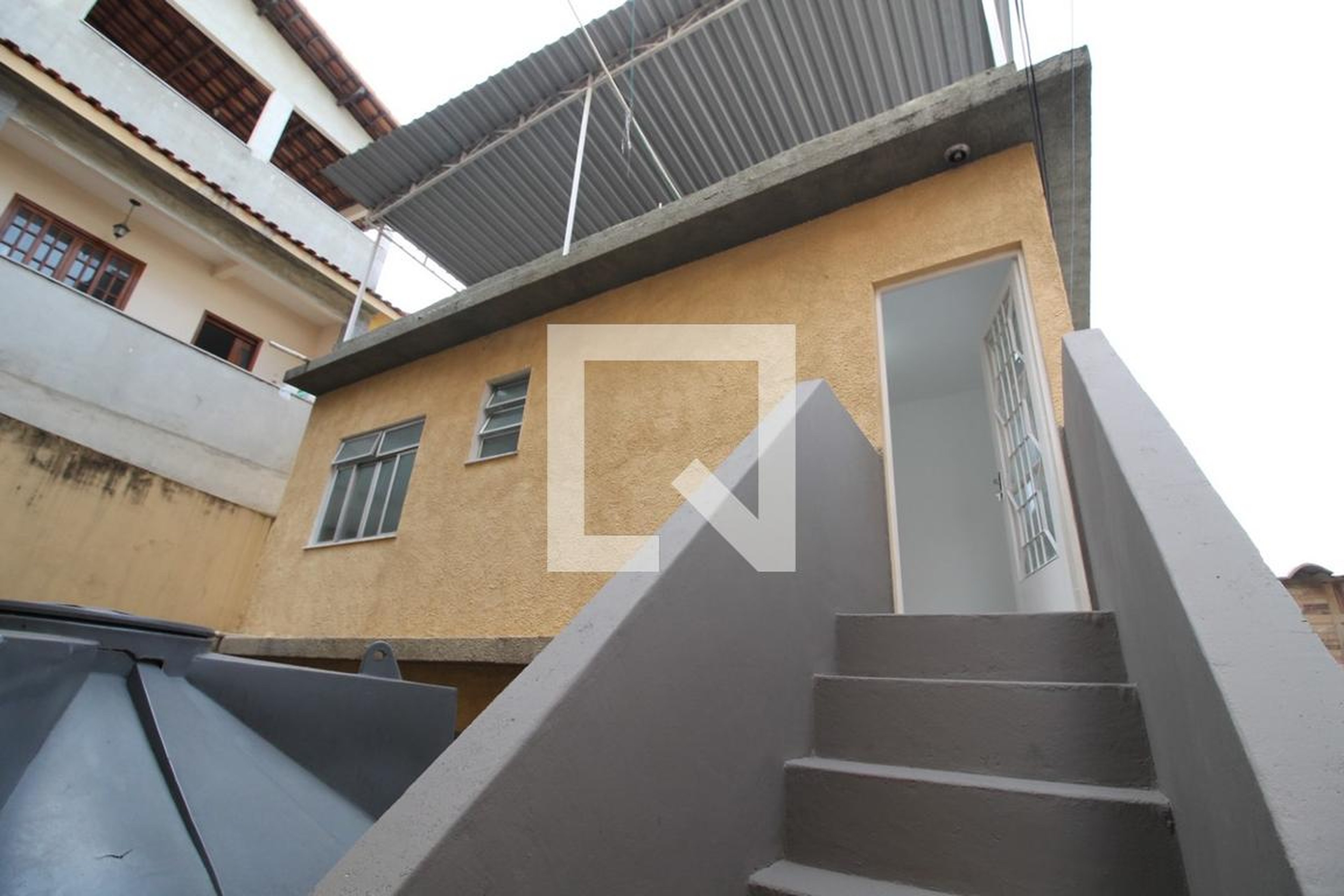 Fachada Condomínio em Rua Eubanque, 78