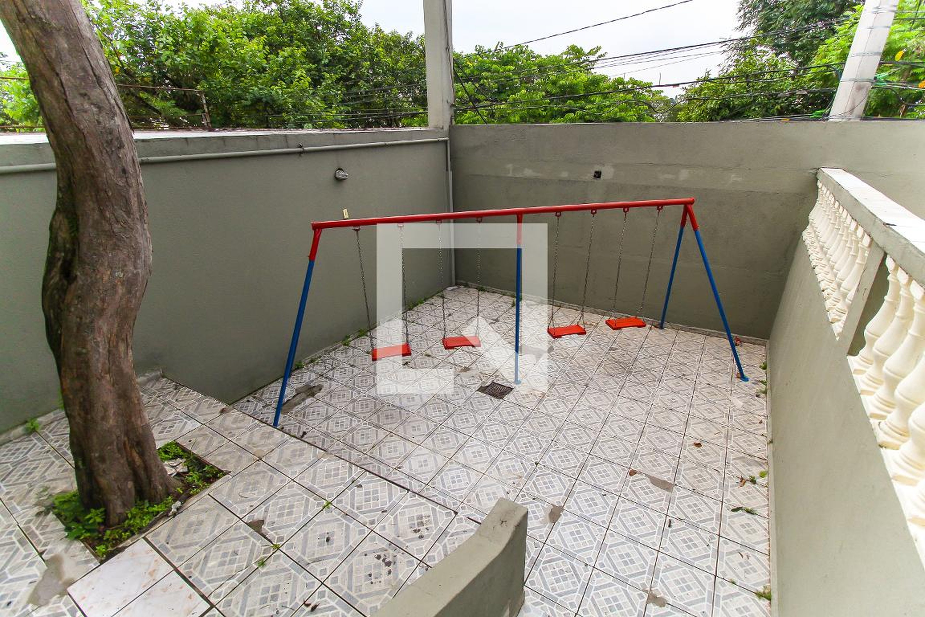 Playground - Platamos V