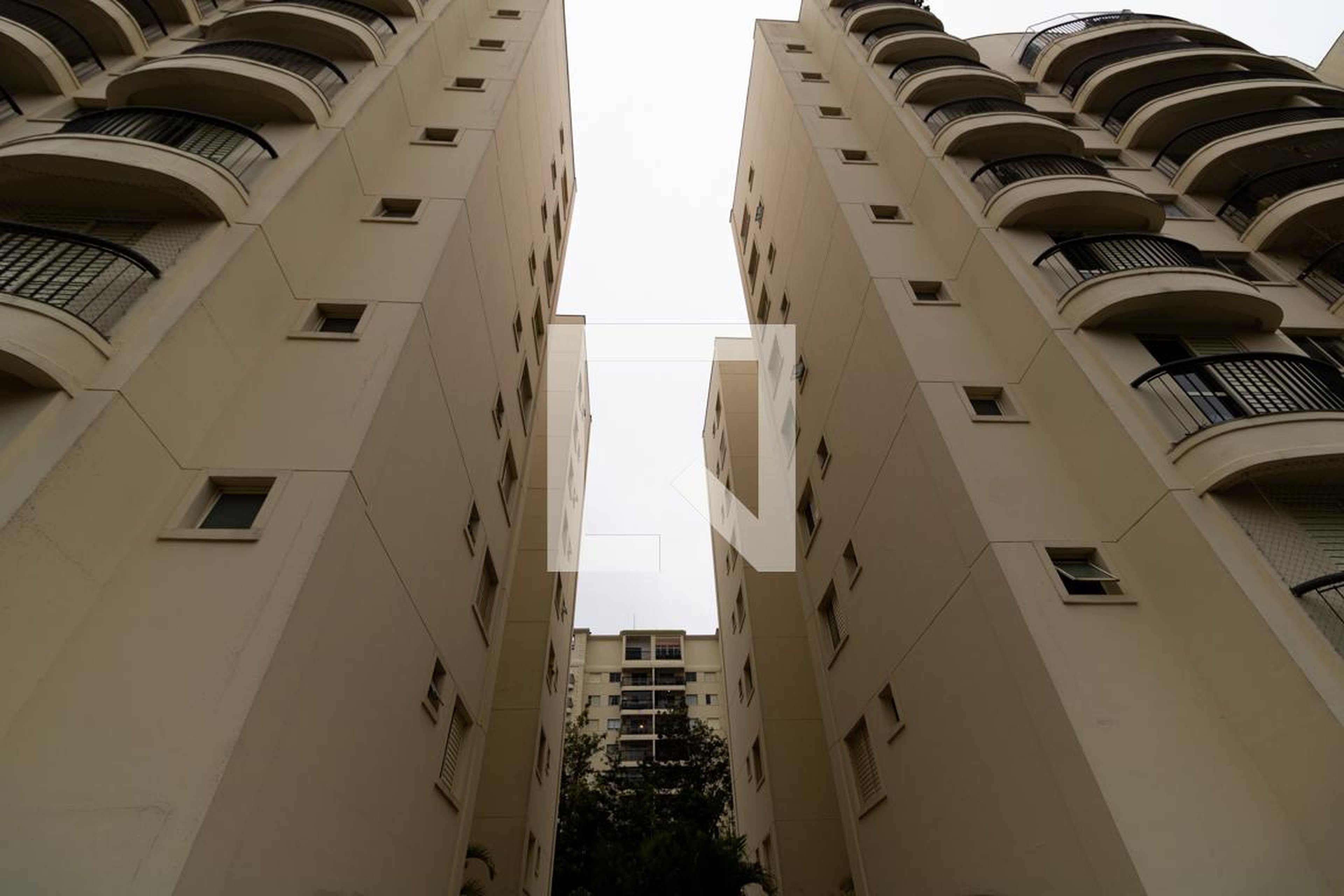 Fachada do condominio Condomínio San Paolo / San Sebastian