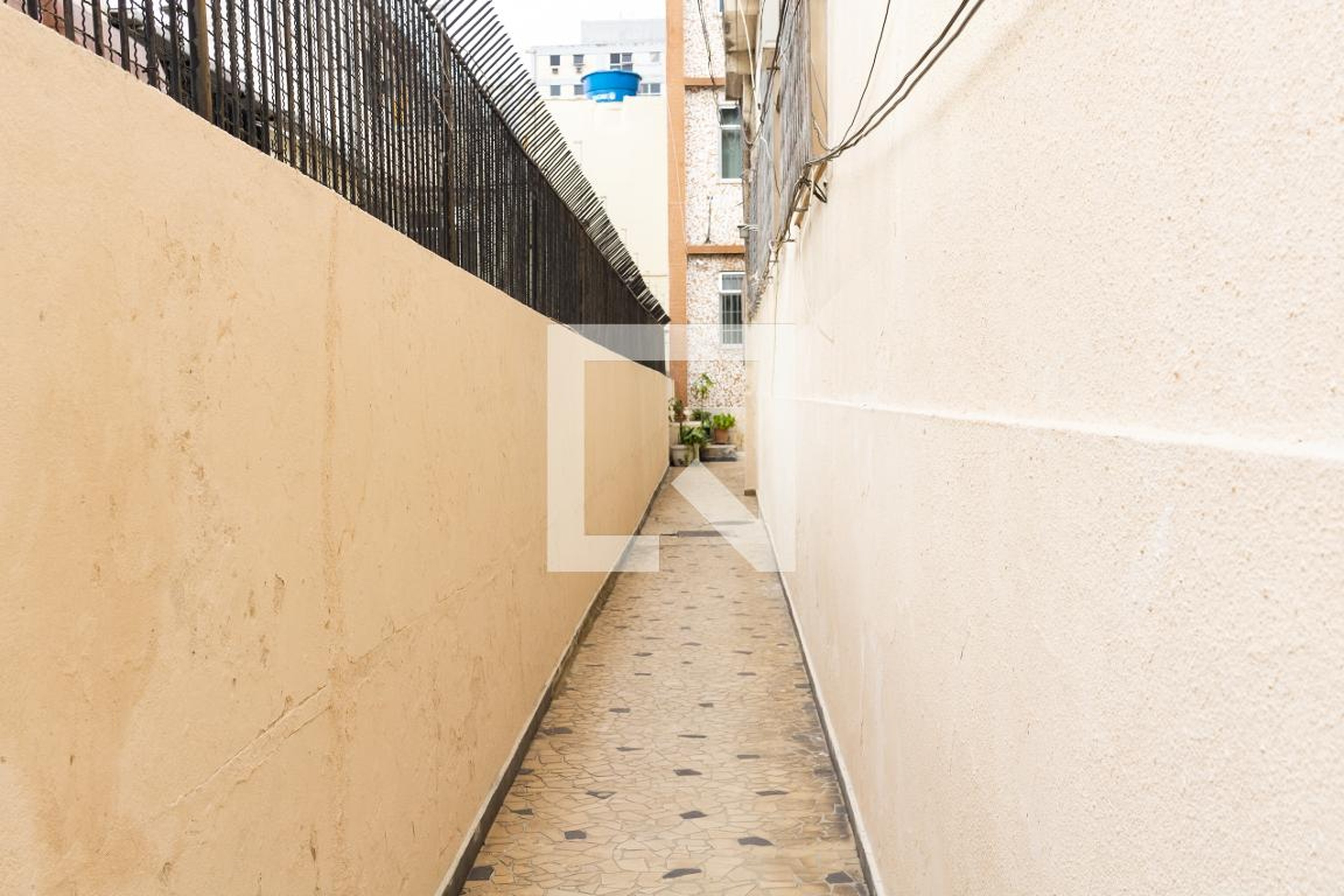 Área Externa - Rua Cabuçu