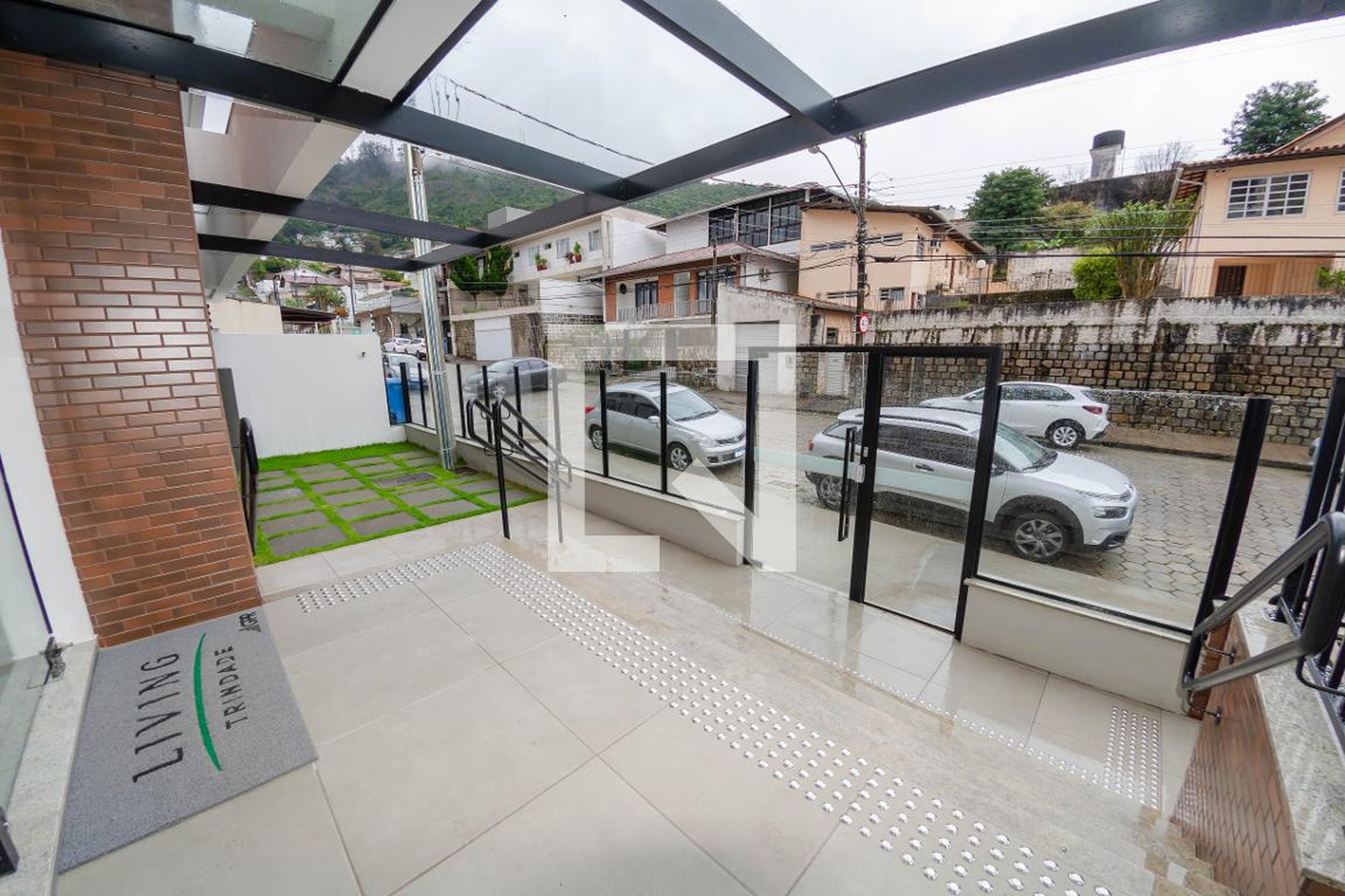 Entrada social - Living trindade