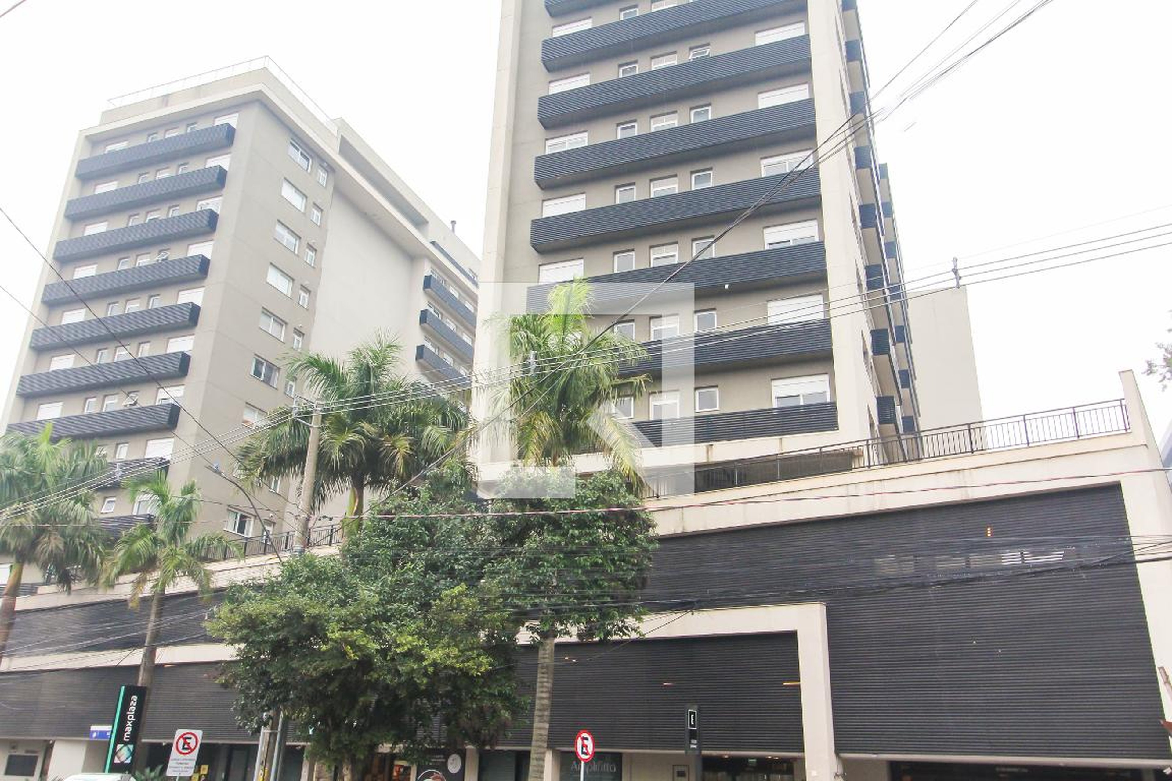 Fachada Condomínio Maxplaza