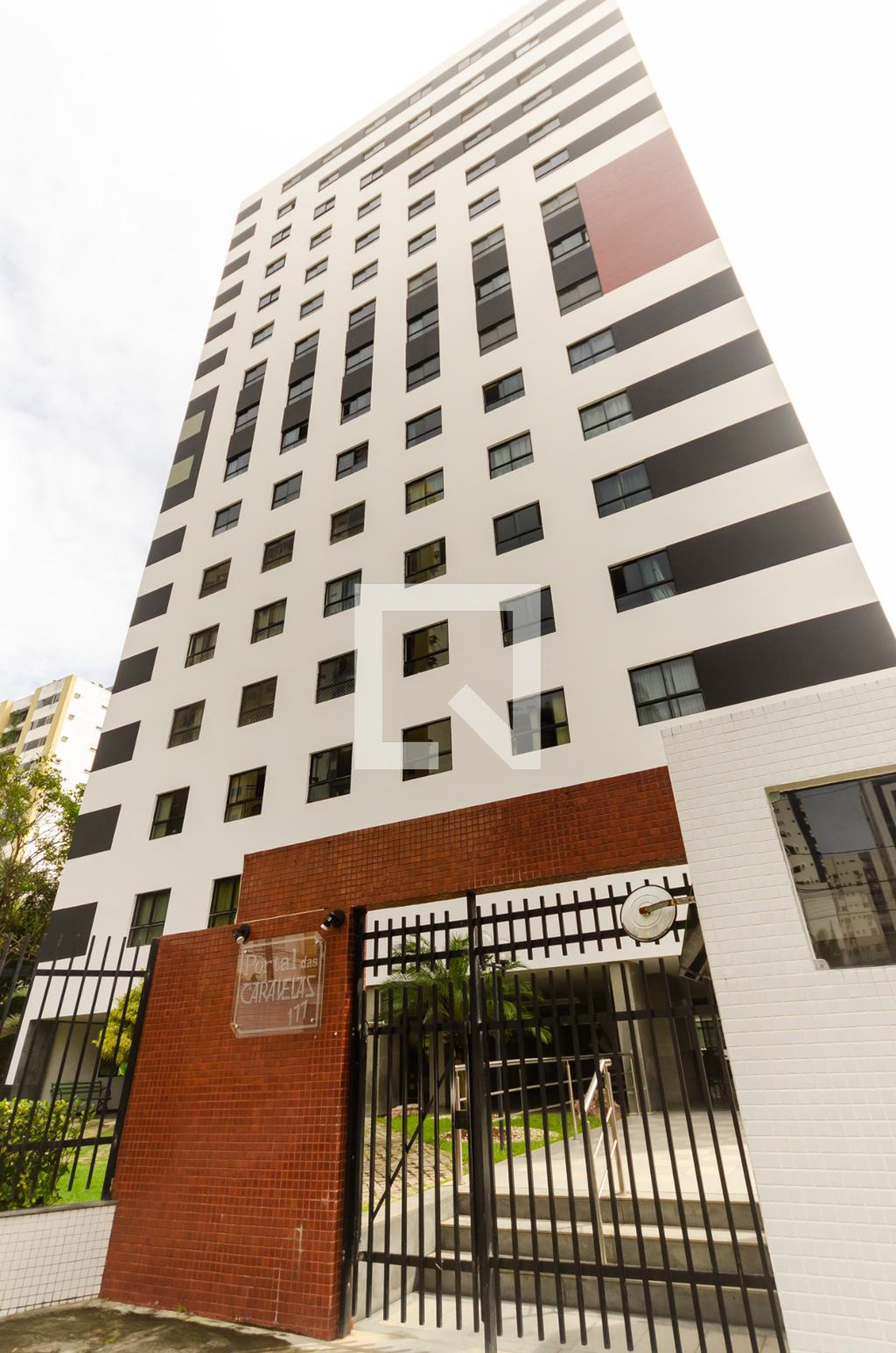 Fachada do Condomínio Edifício Portal das Caravelas